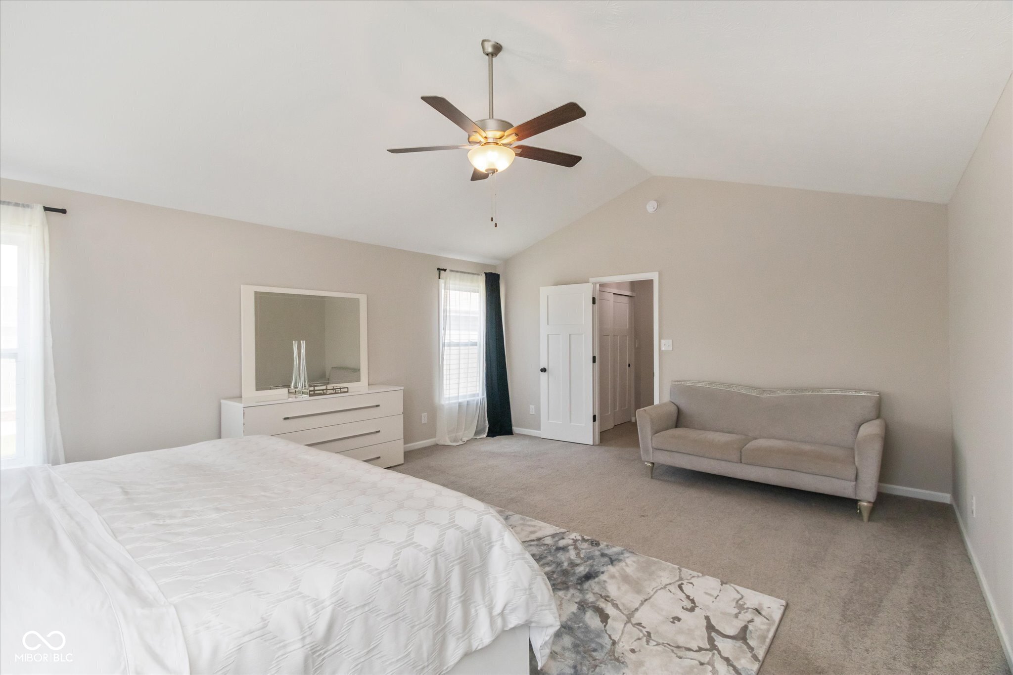 7228 Lockford Walk N