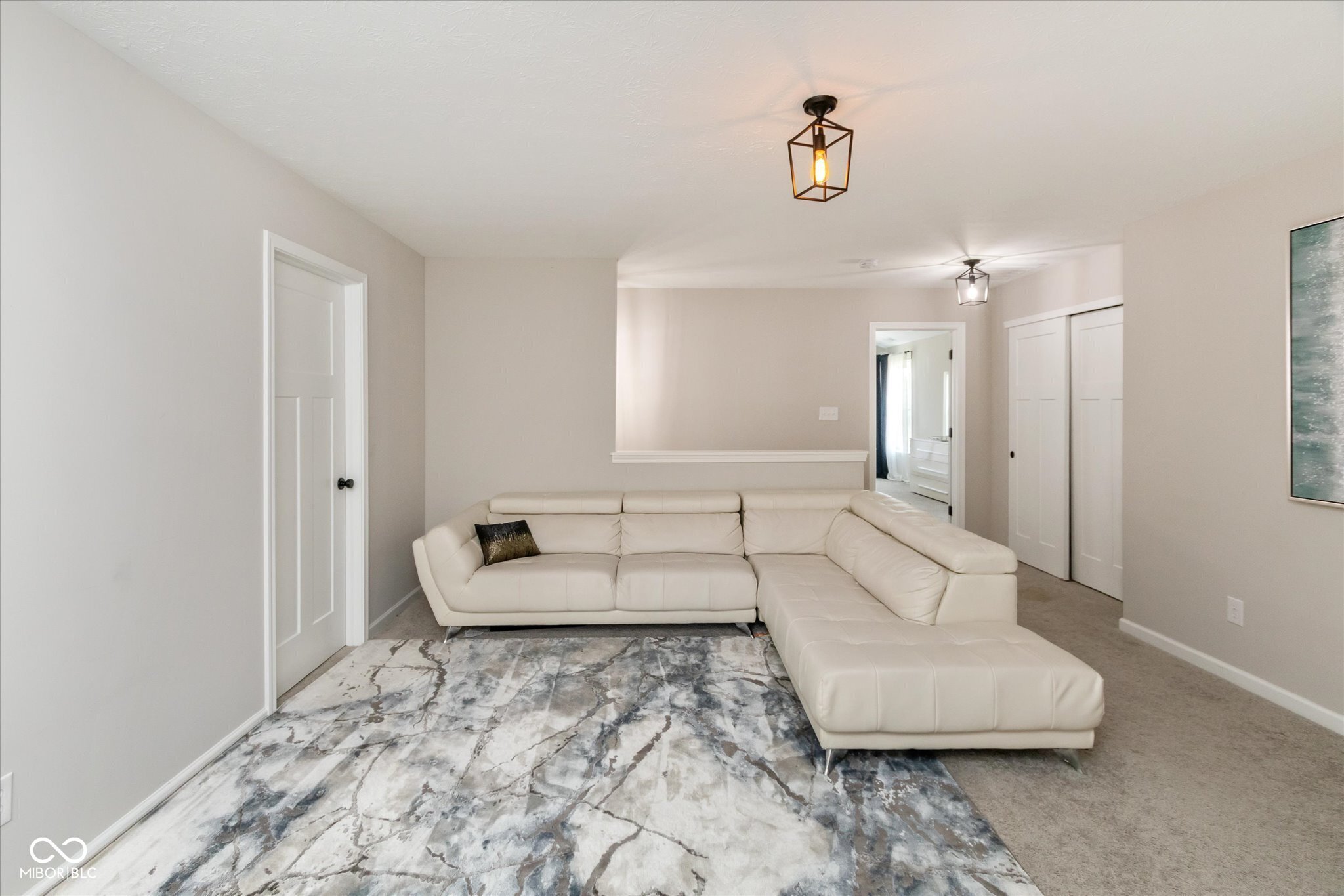 7228 Lockford Walk N