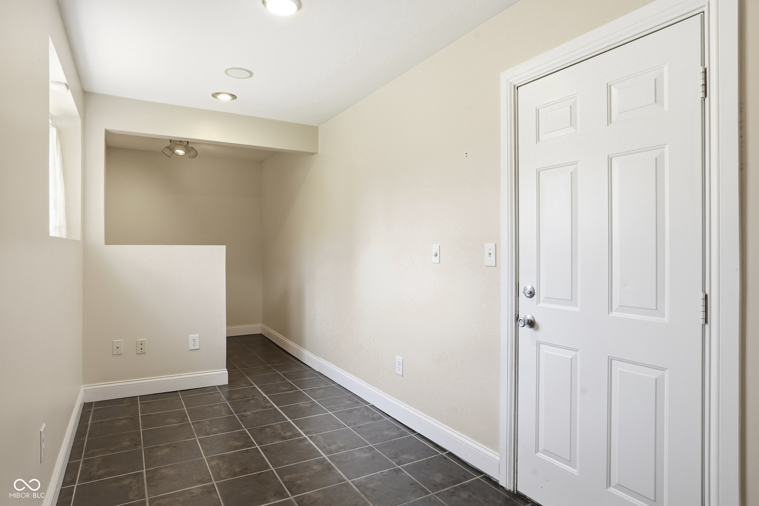 308 E 10th Street