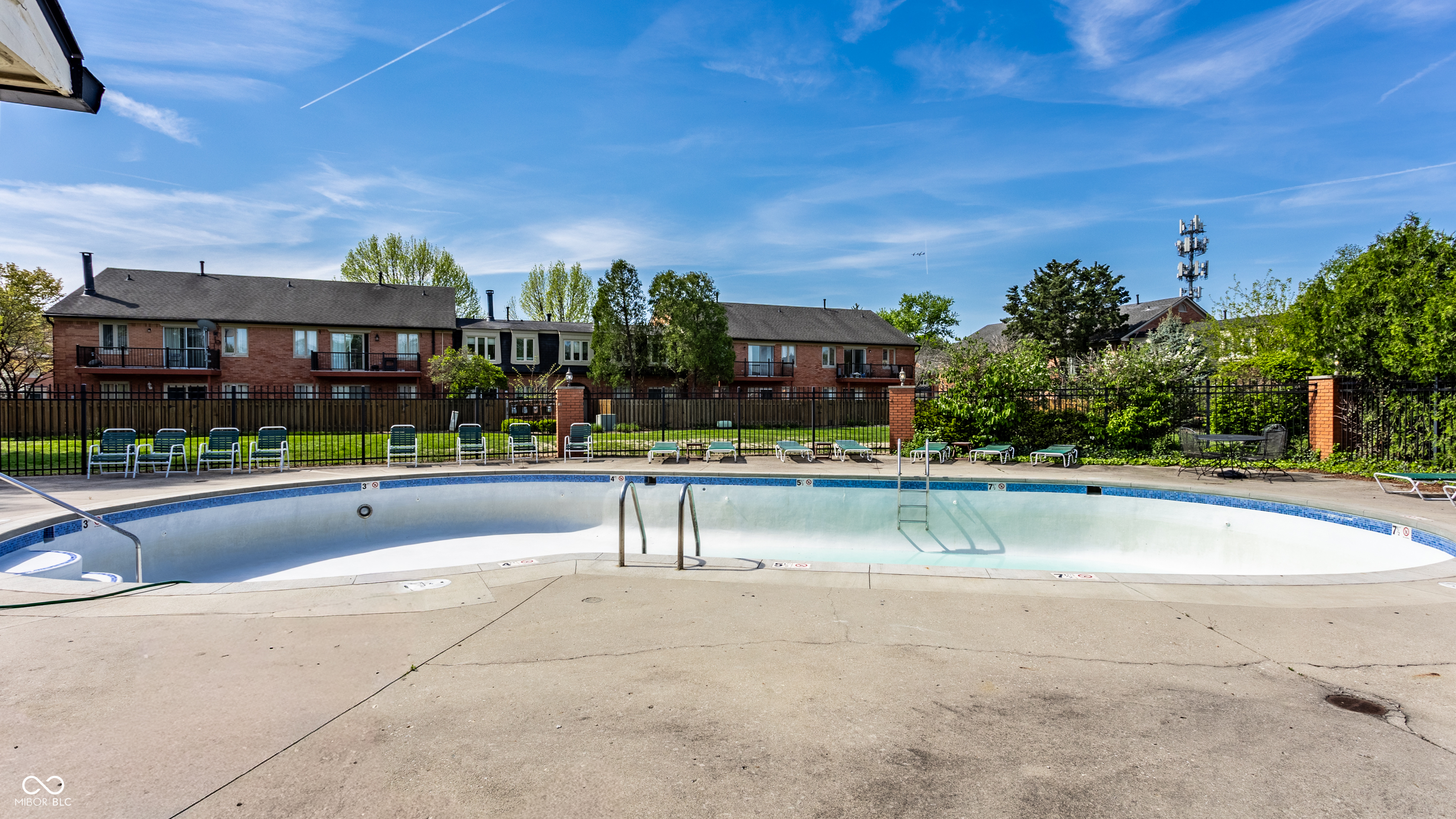 1176 Canterbury Court Unit: C