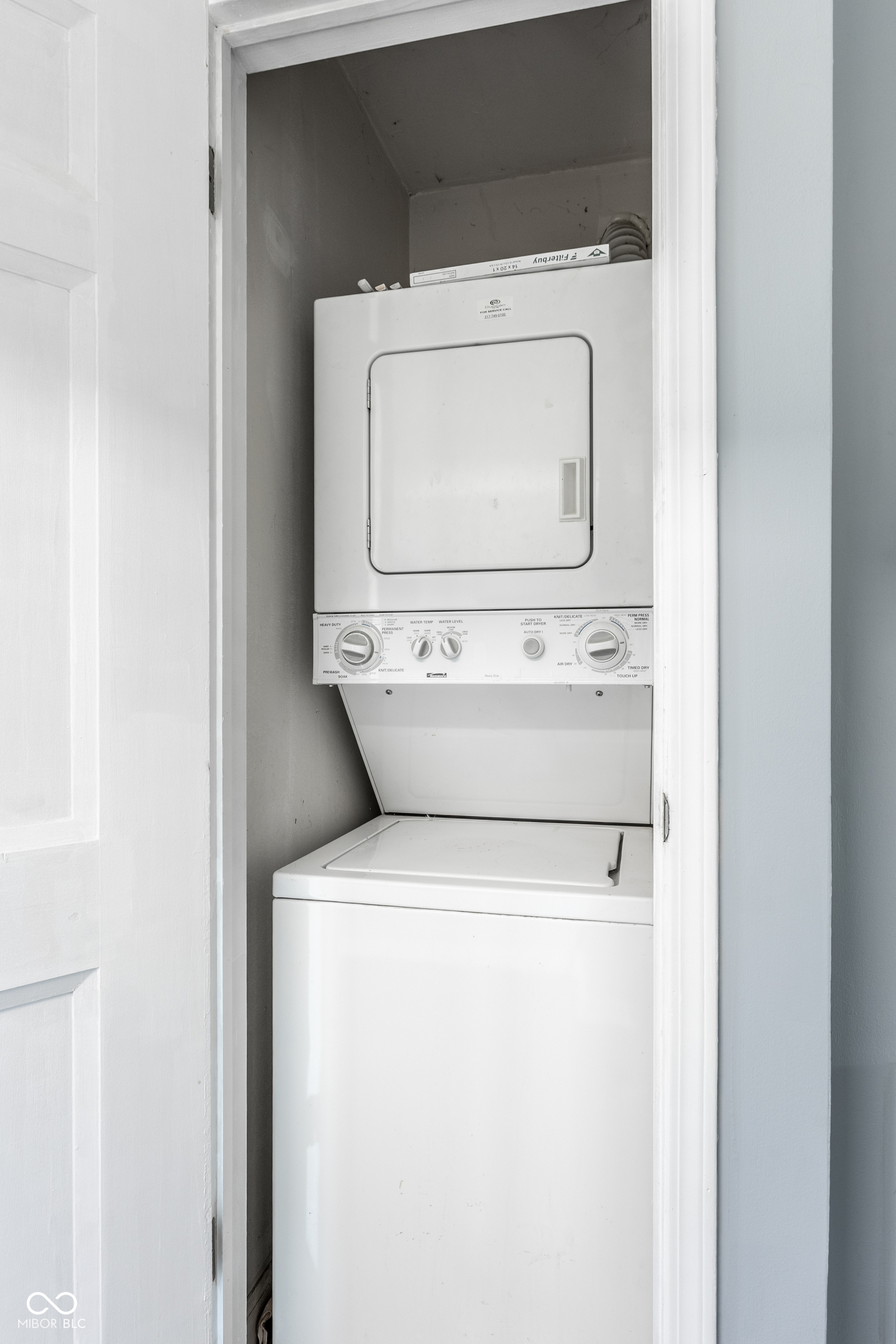 1176 Canterbury Court Unit: C