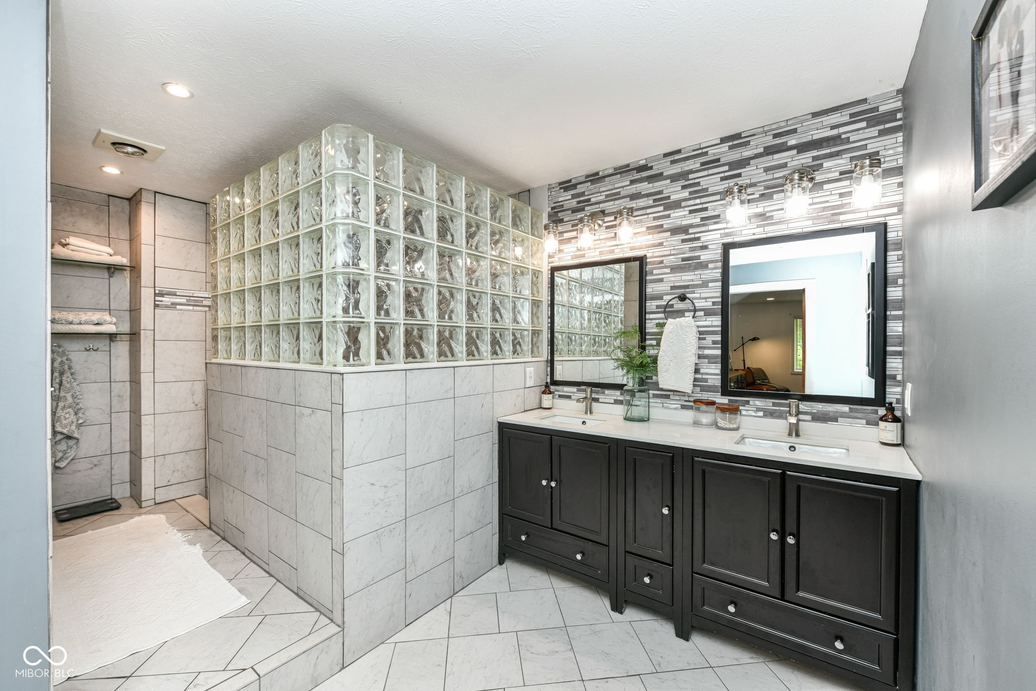 5232 Glen Stewart Way