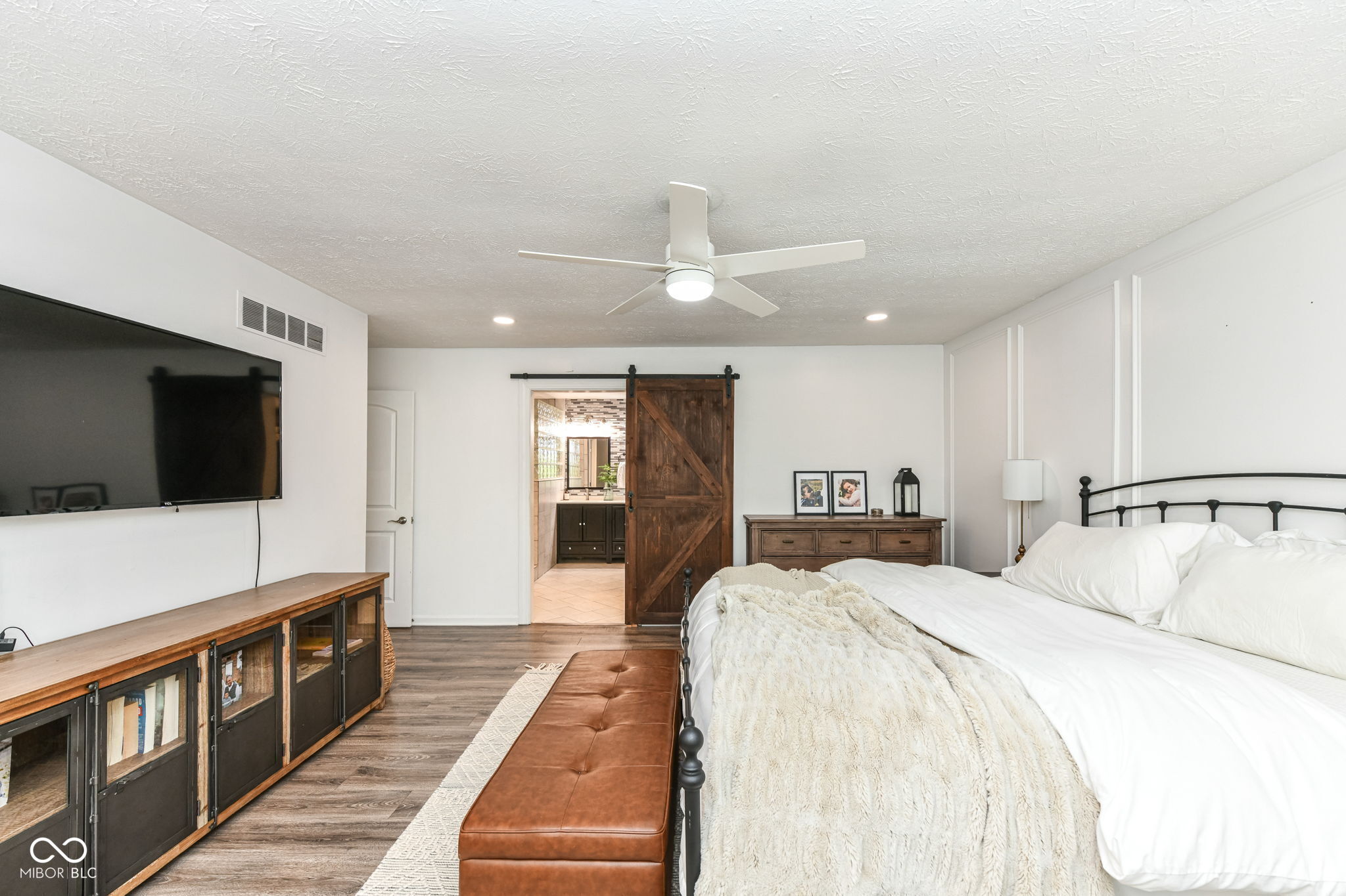5232 Glen Stewart Way