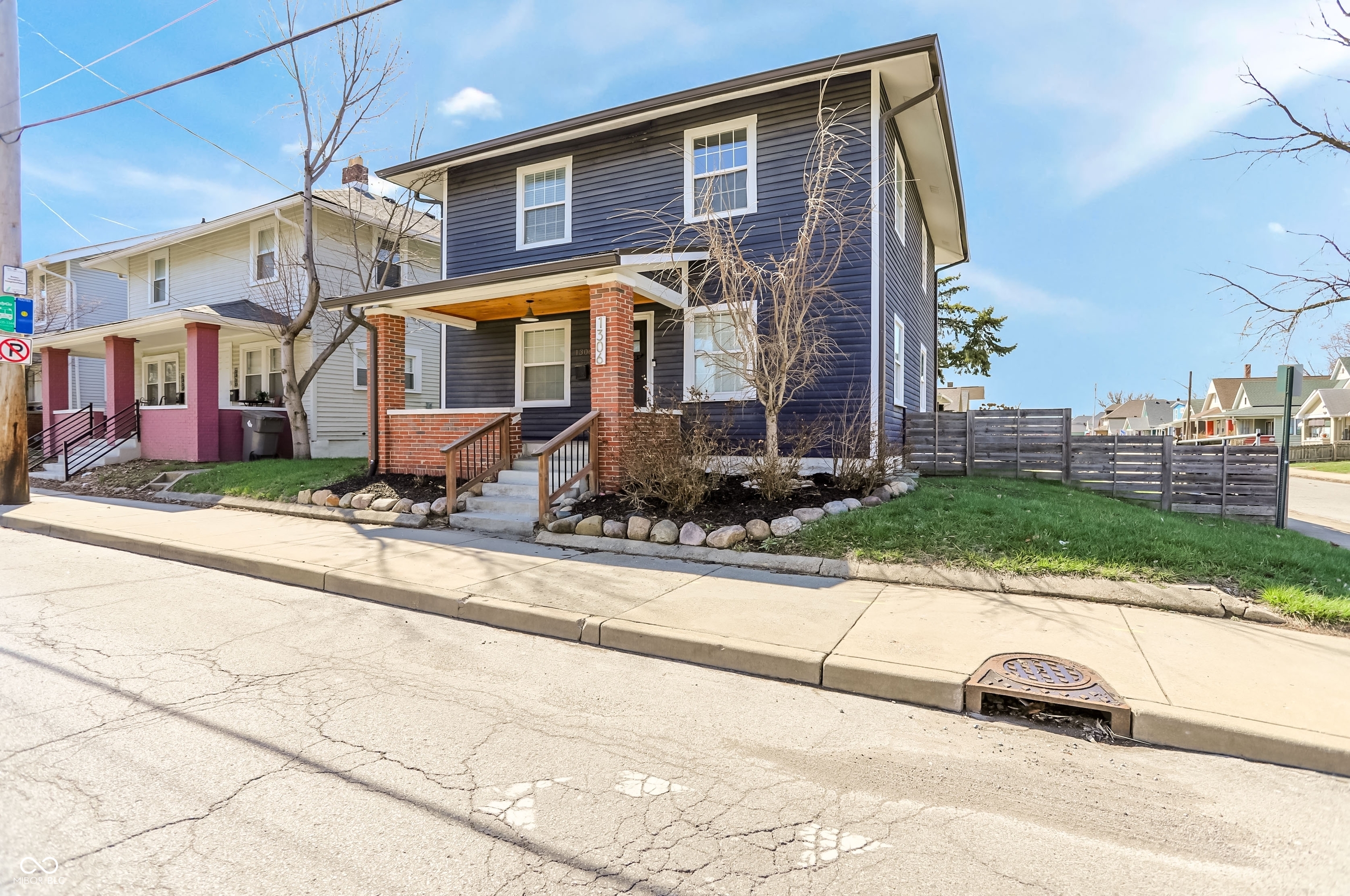 1306 S East Street