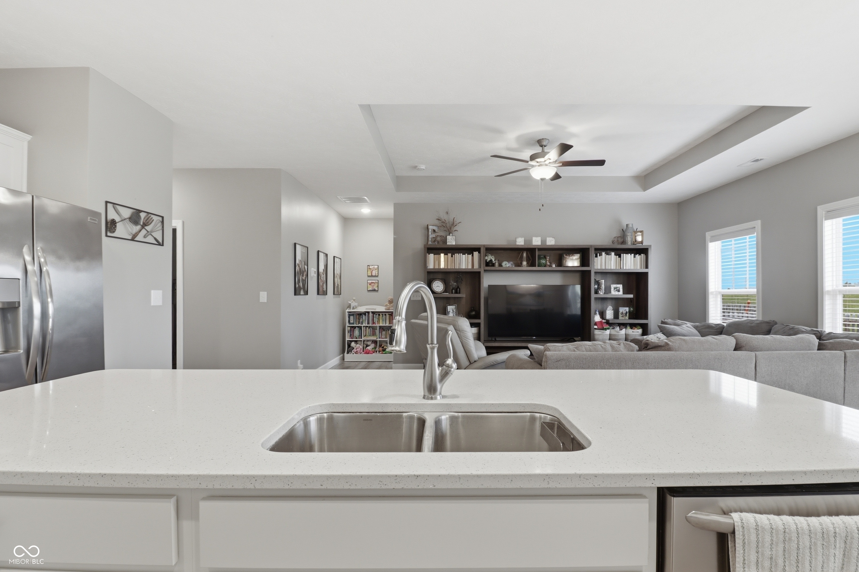 317 E Quail Drive