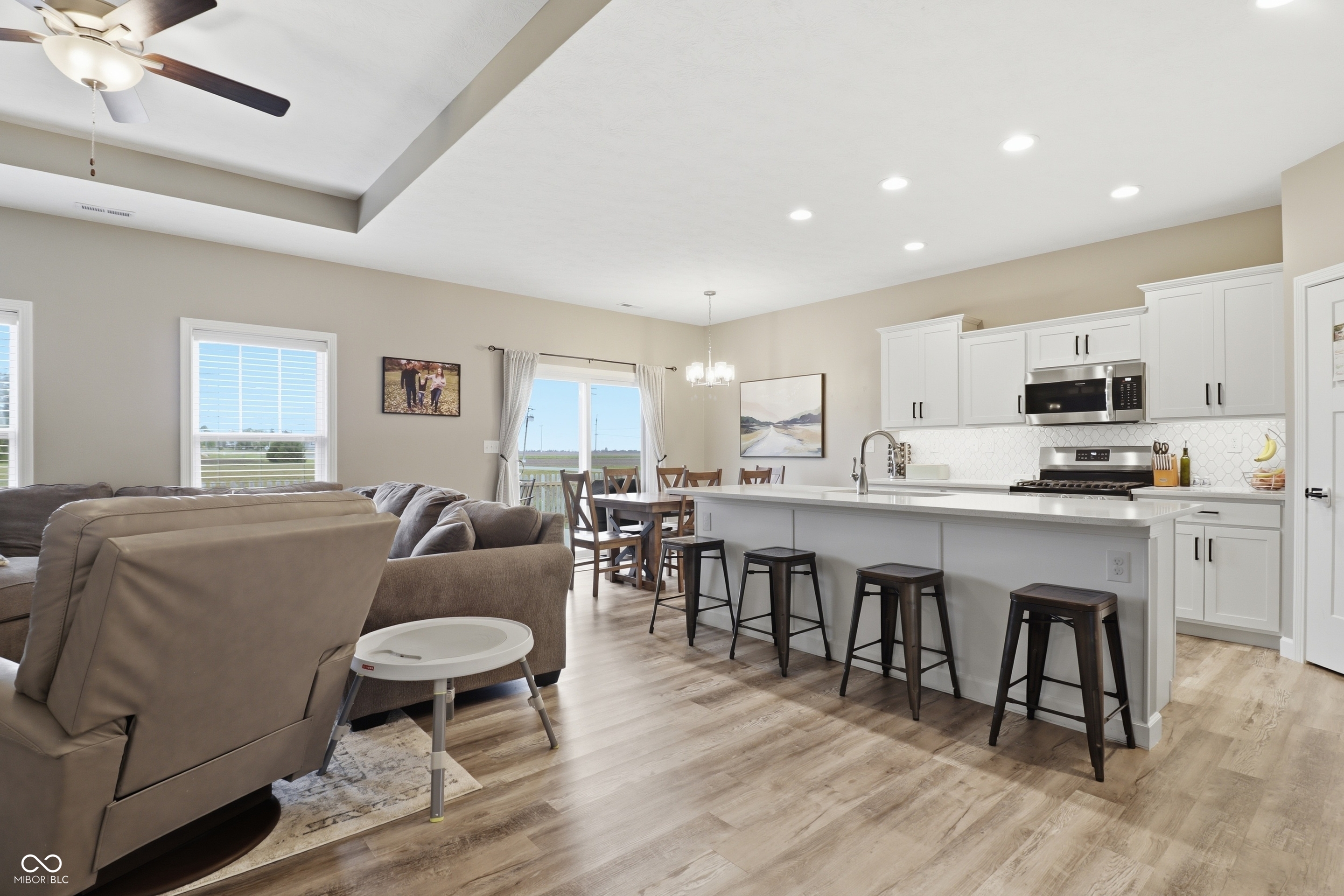 317 E Quail Drive