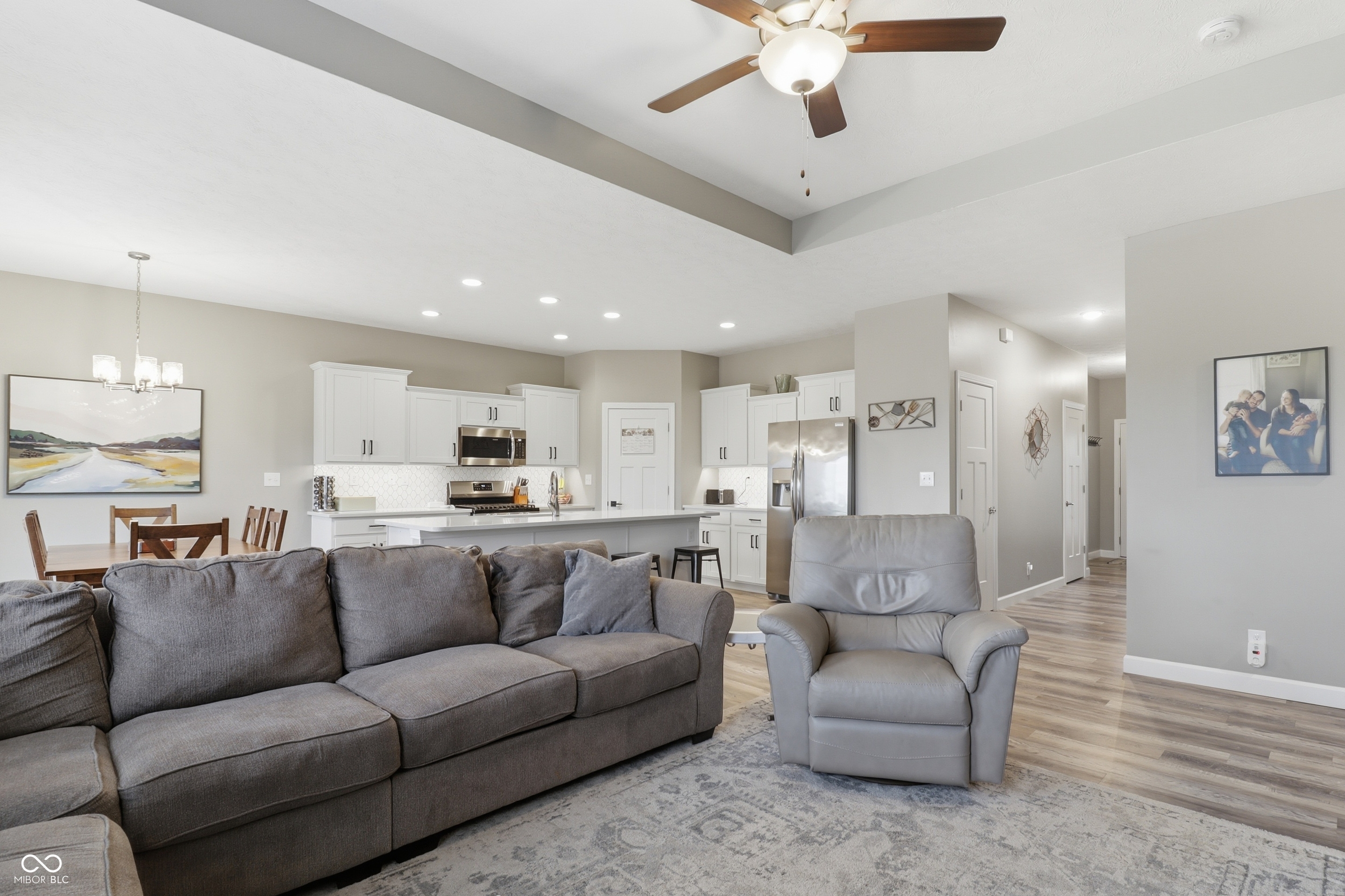 317 E Quail Drive