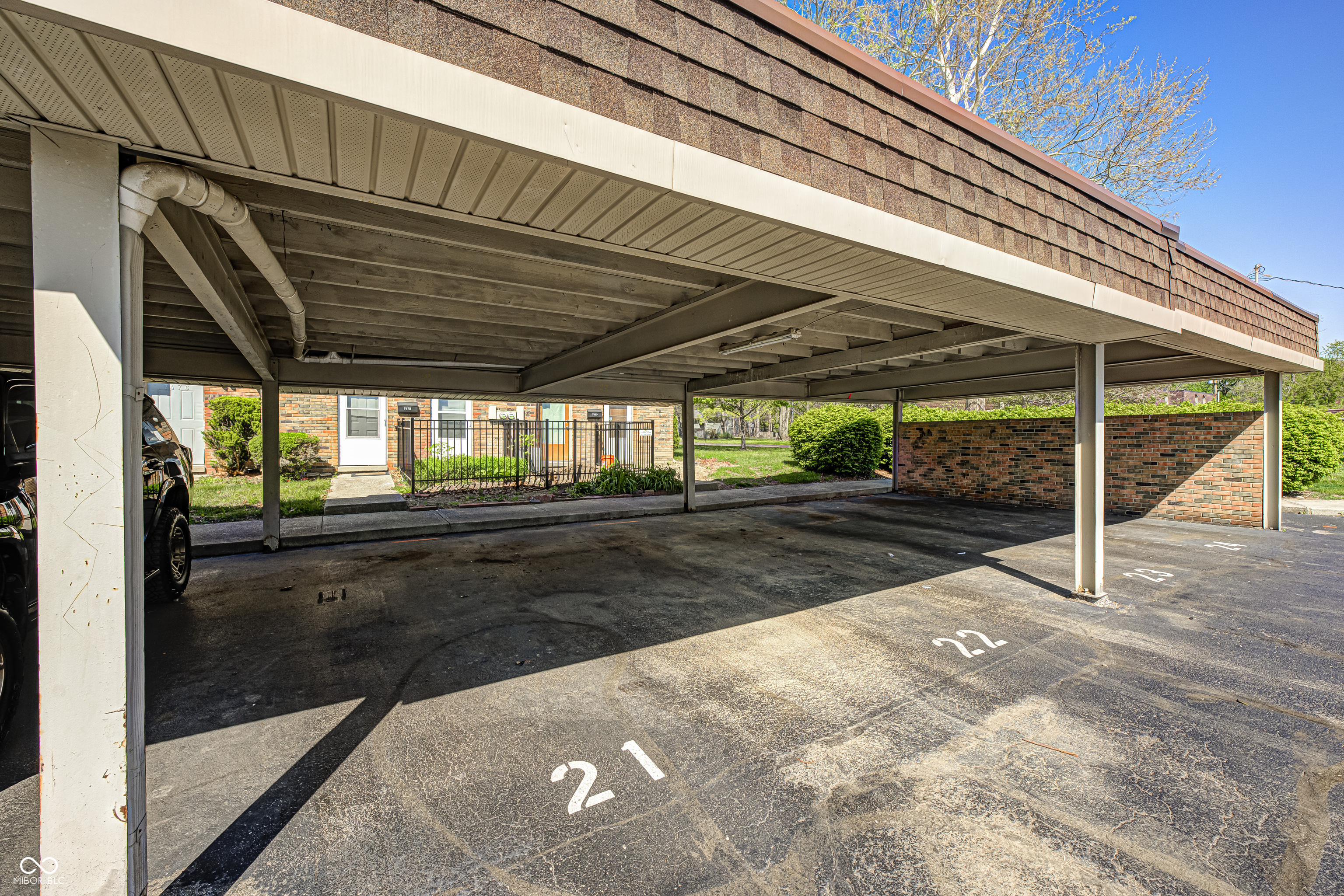 7476 Country Brook Drive