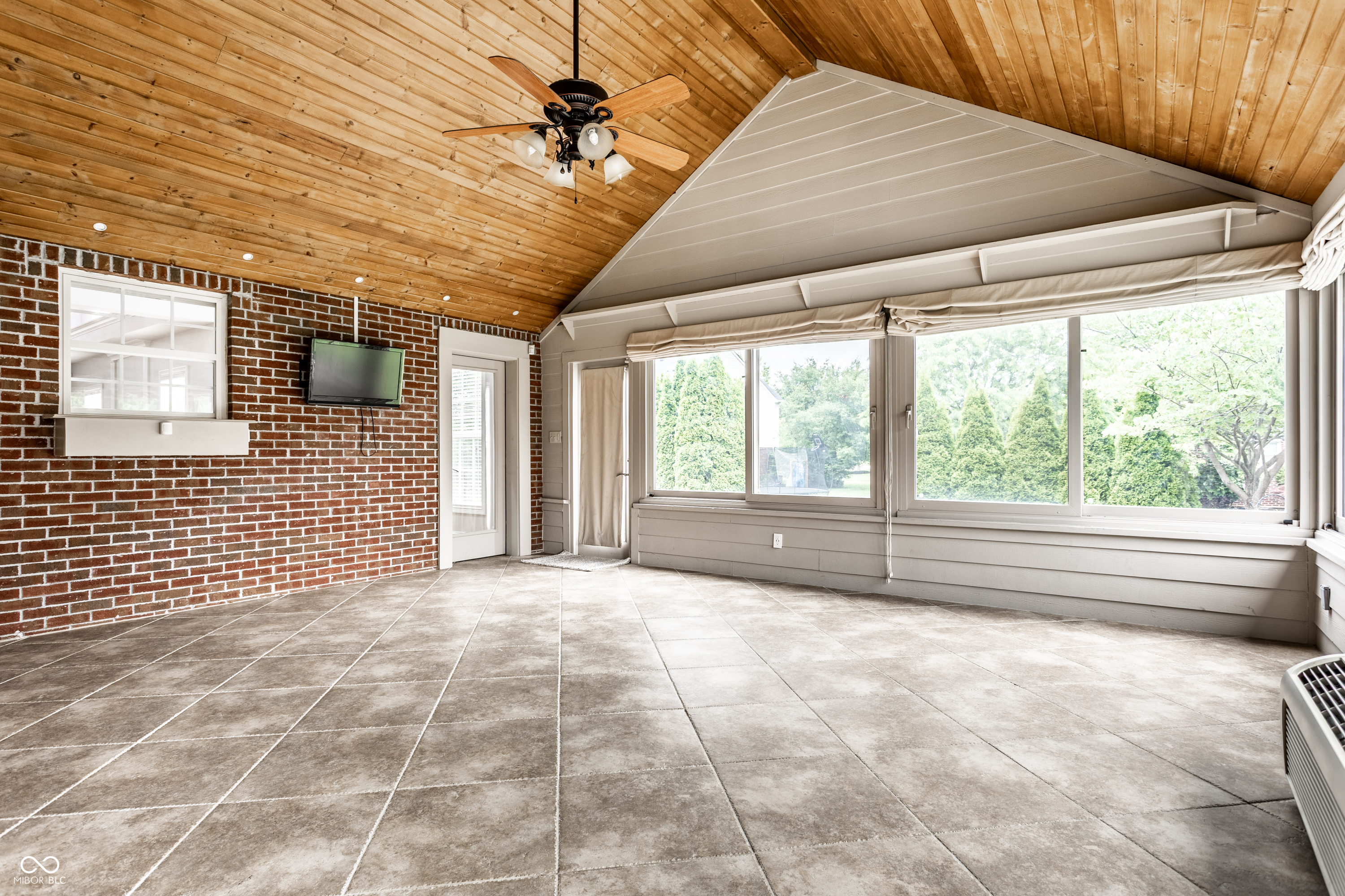 14152 Ledgewood Way