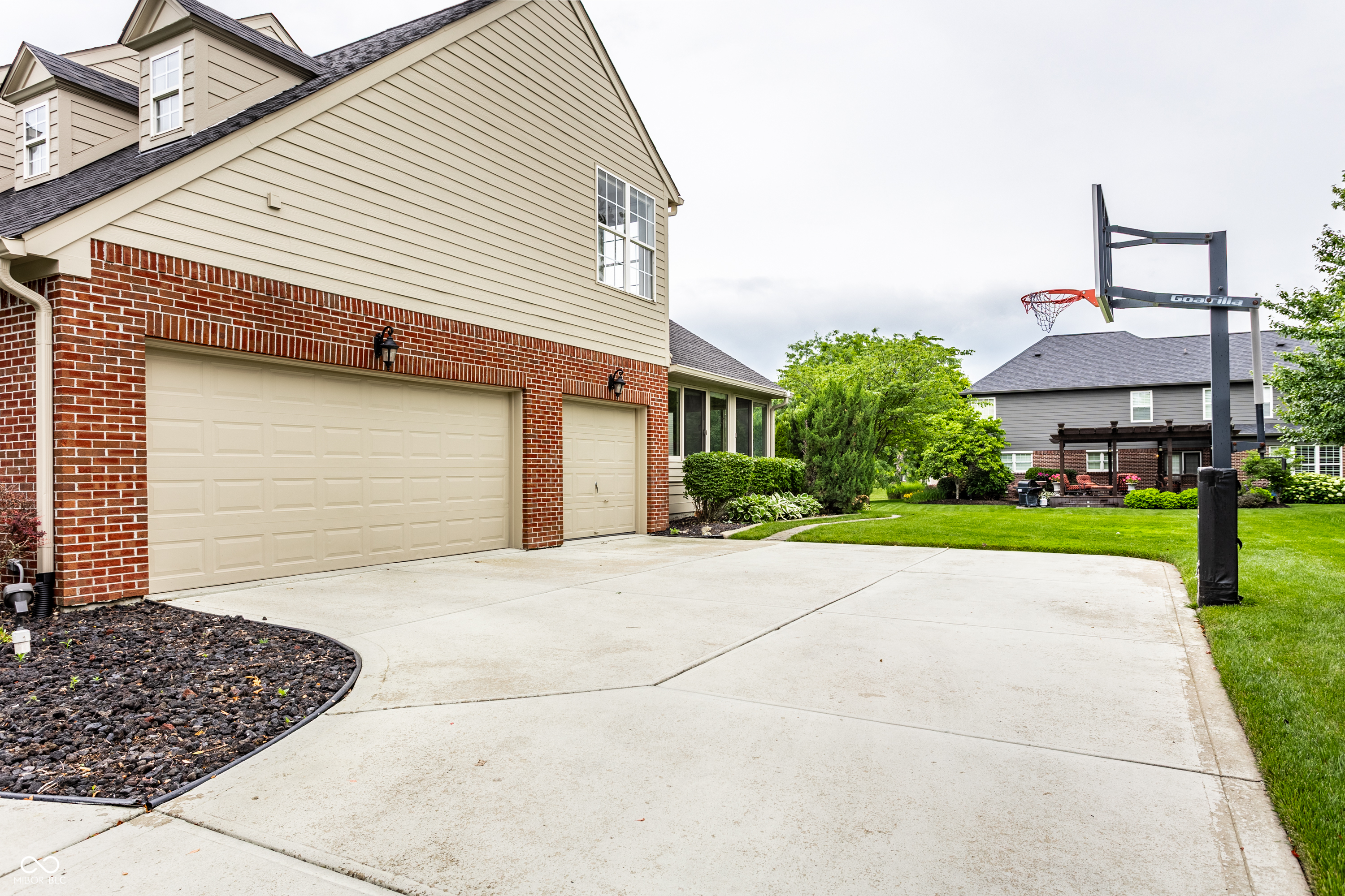 14152 Ledgewood Way