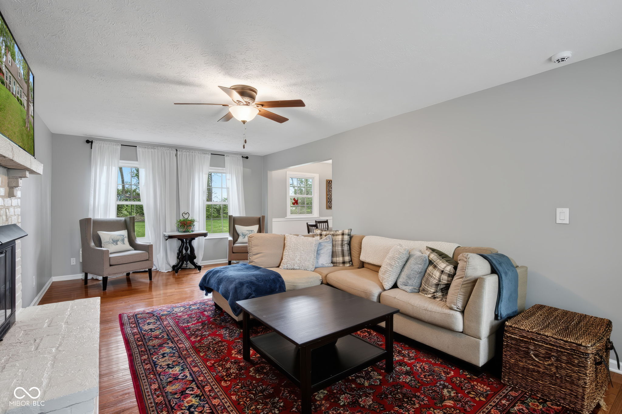 6177 Buttonwood Drive