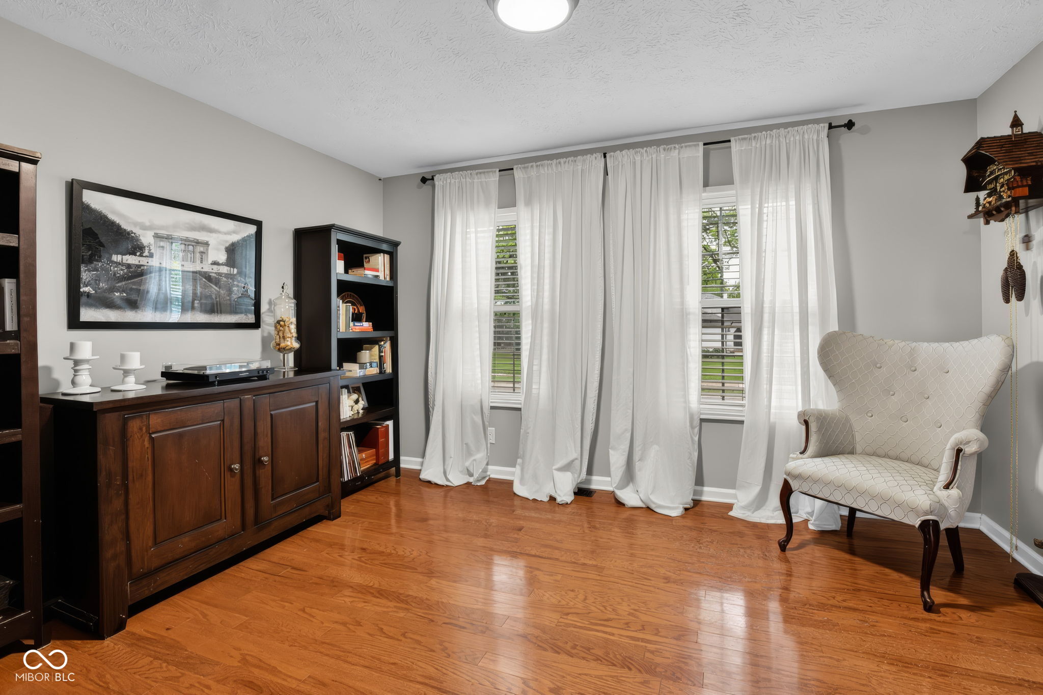 6177 Buttonwood Drive