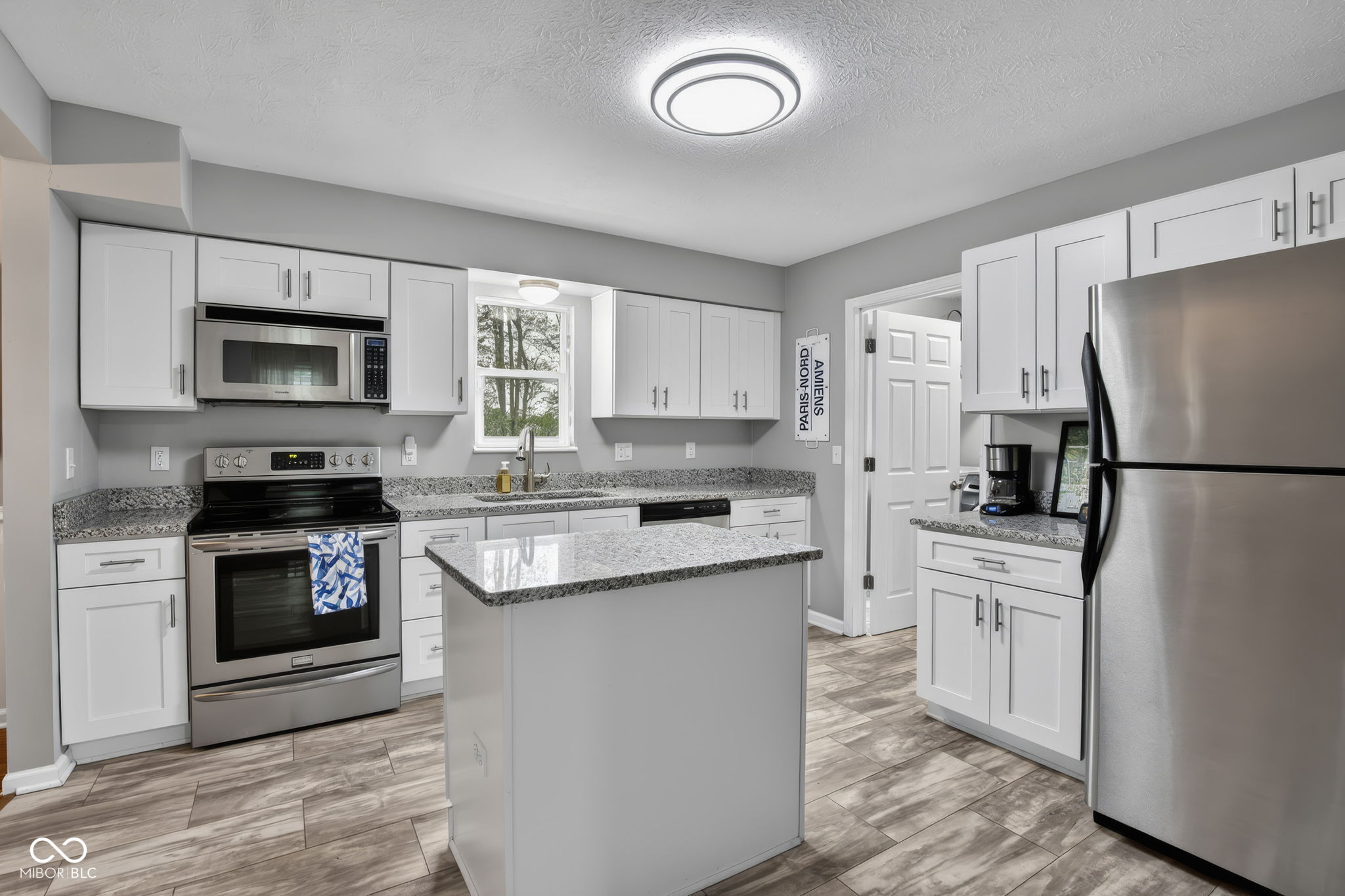 6177 Buttonwood Drive