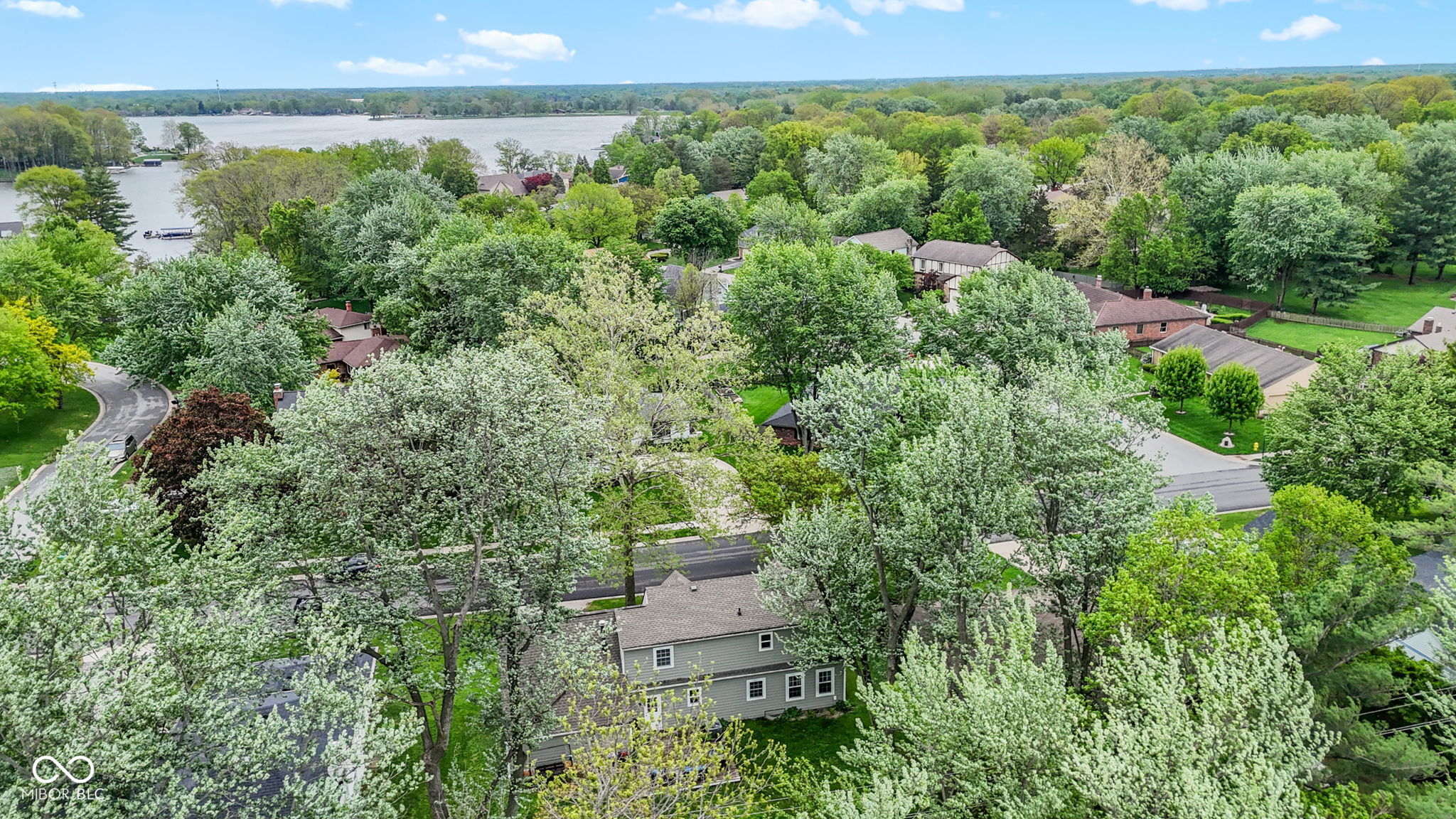 6177 Buttonwood Drive