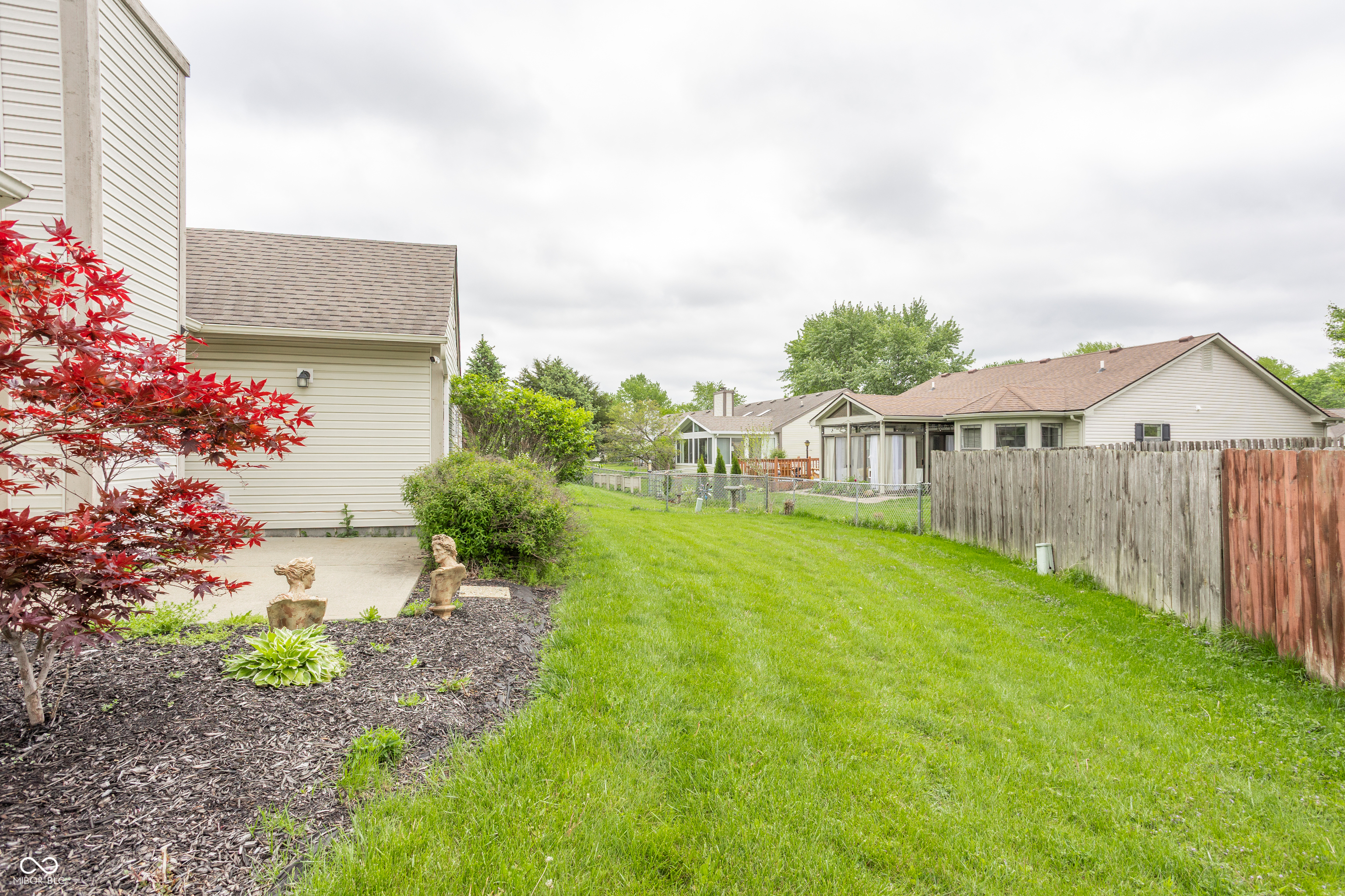 1911 E Maple Park Drive