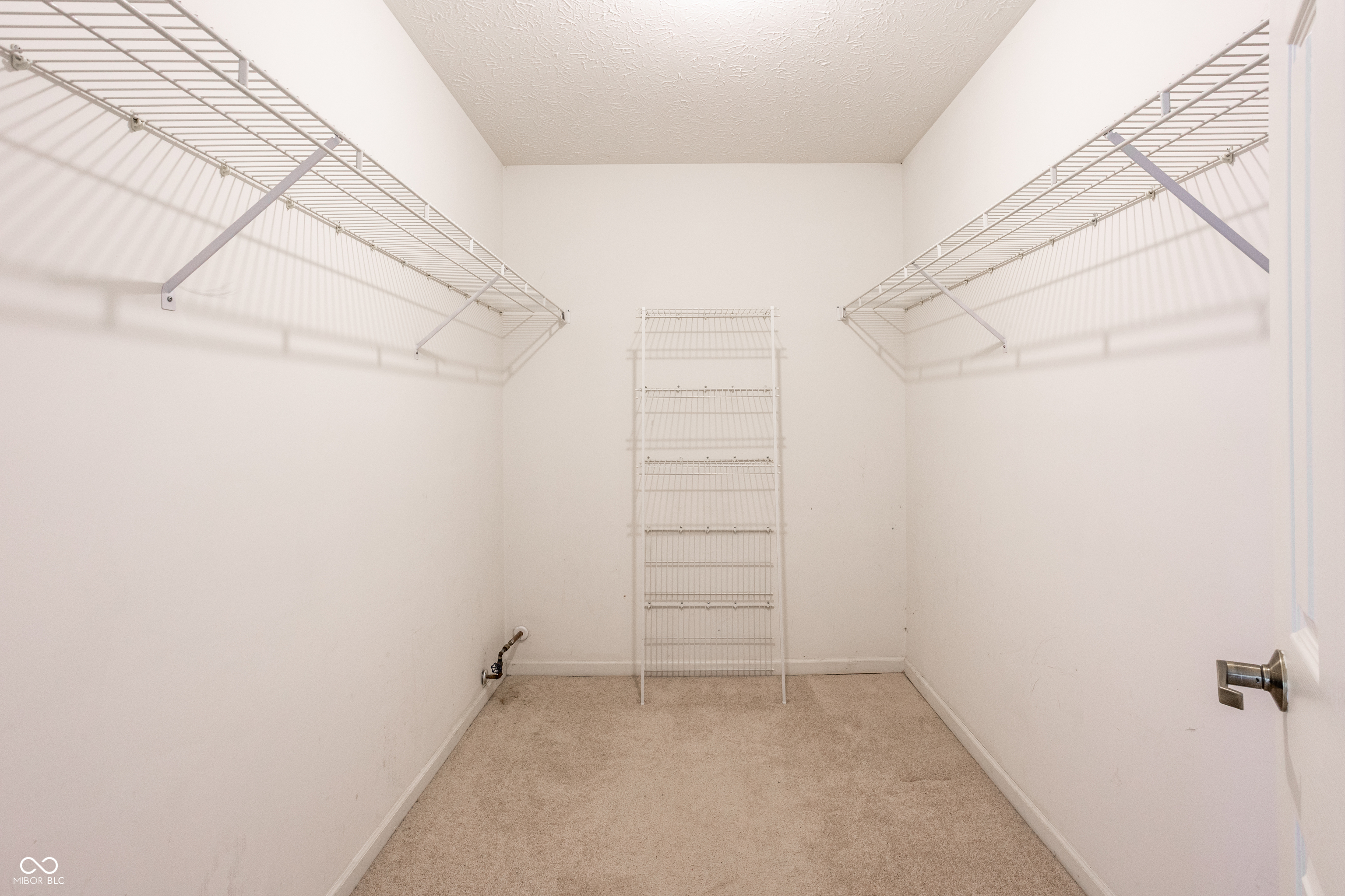1911 E Maple Park Drive