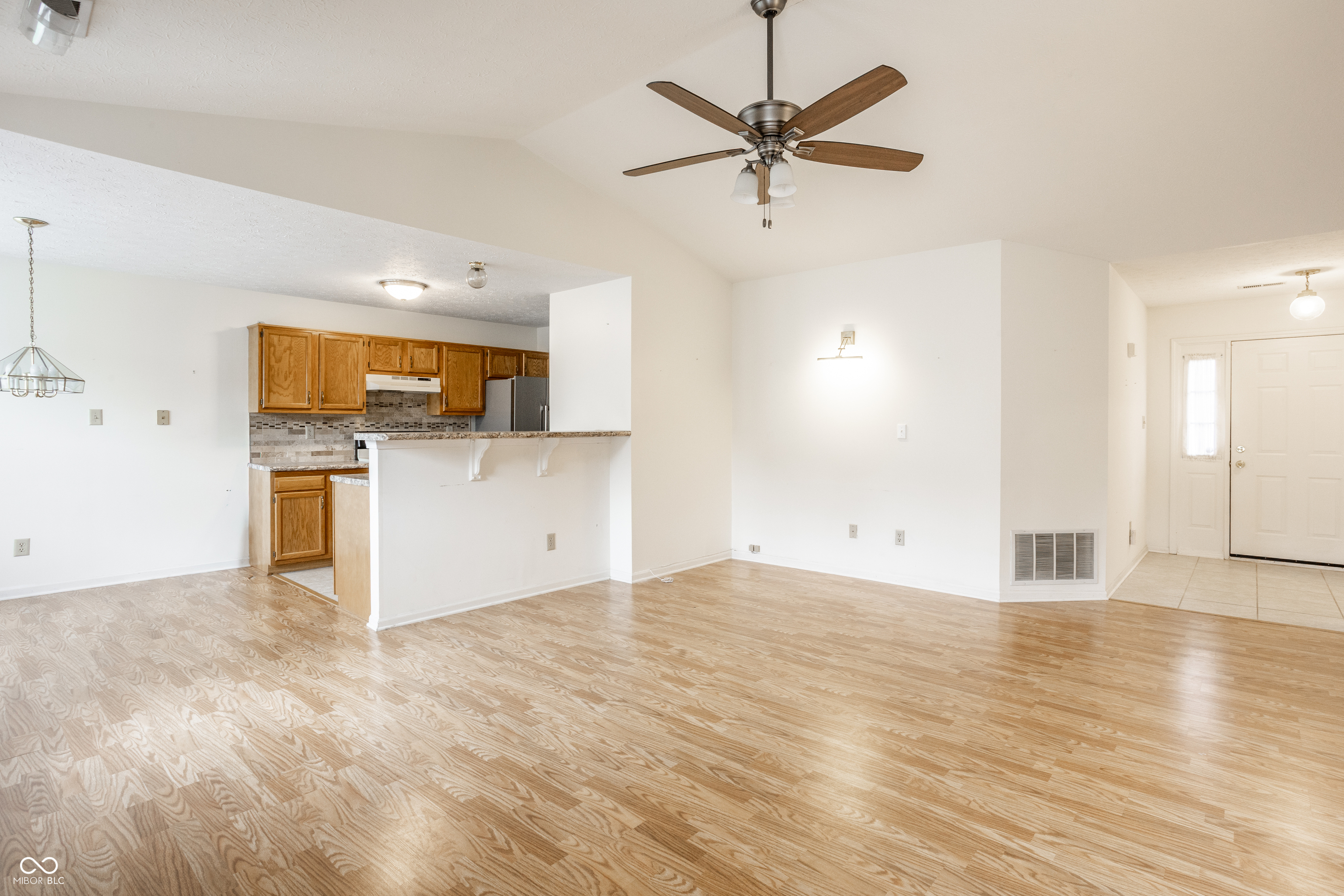 1911 E Maple Park Drive