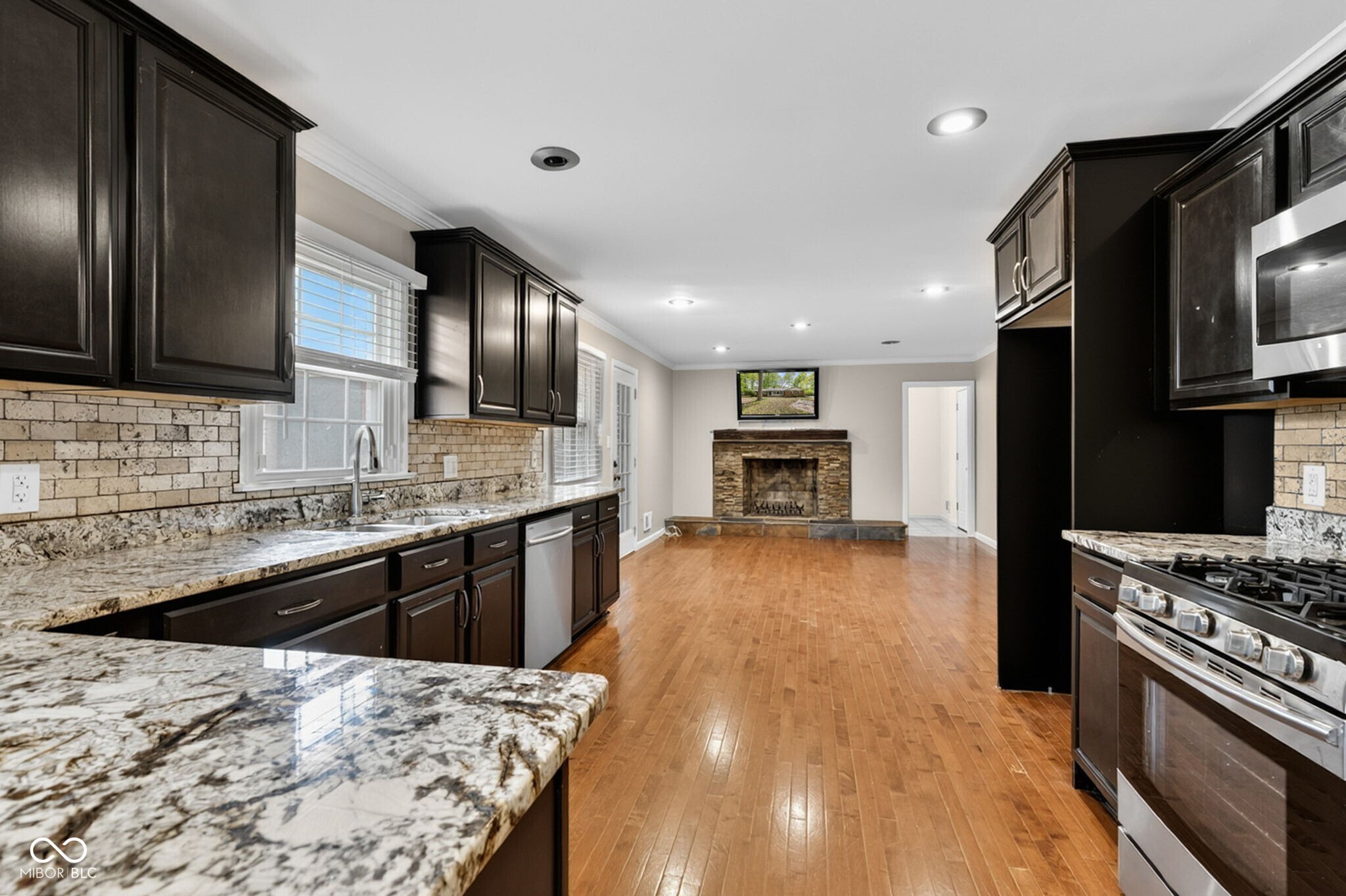 7511 Mohawk Lane