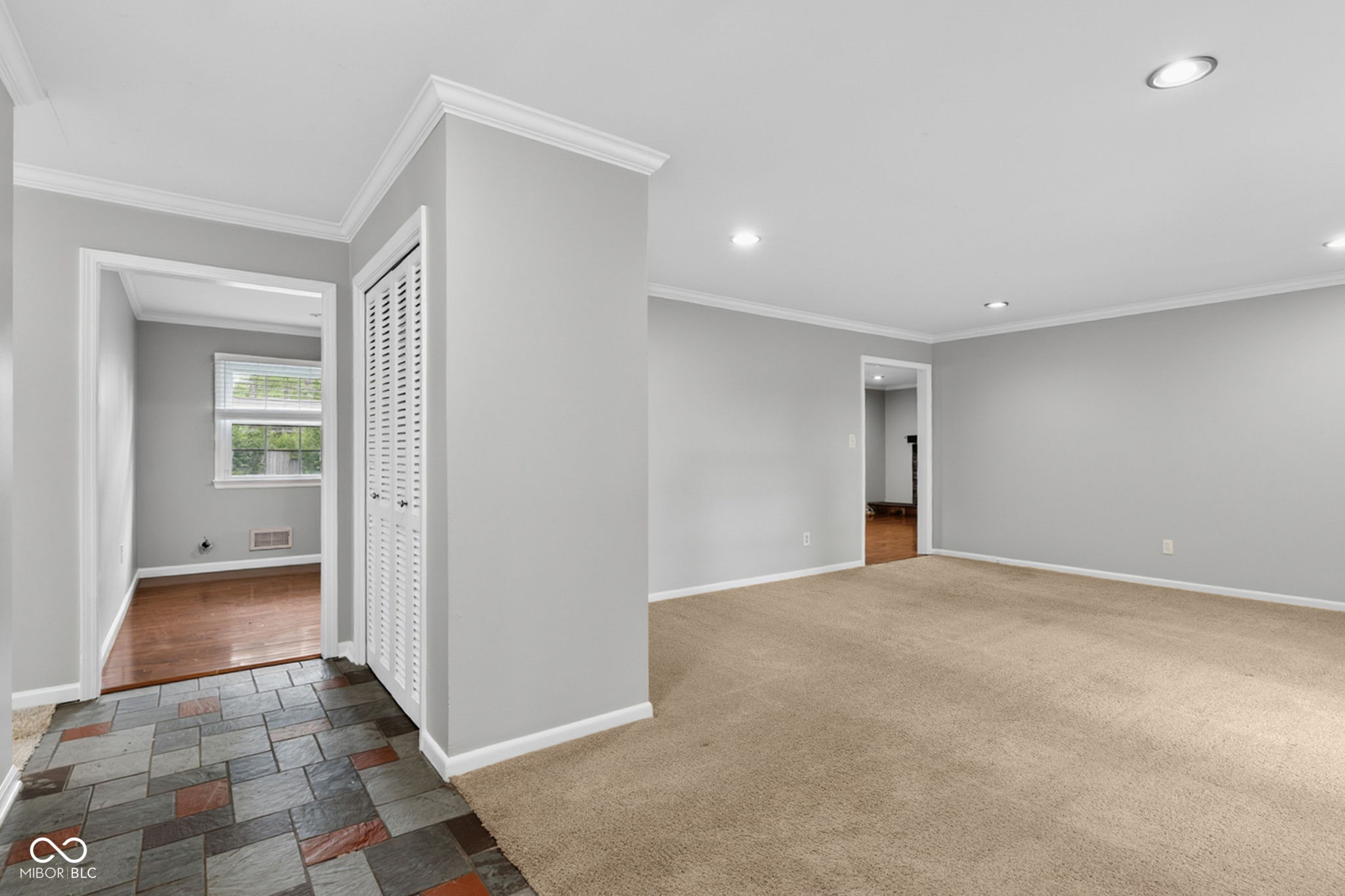 7511 Mohawk Lane