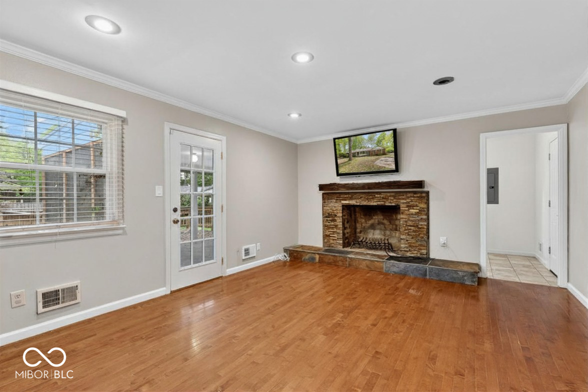 7511 Mohawk Lane