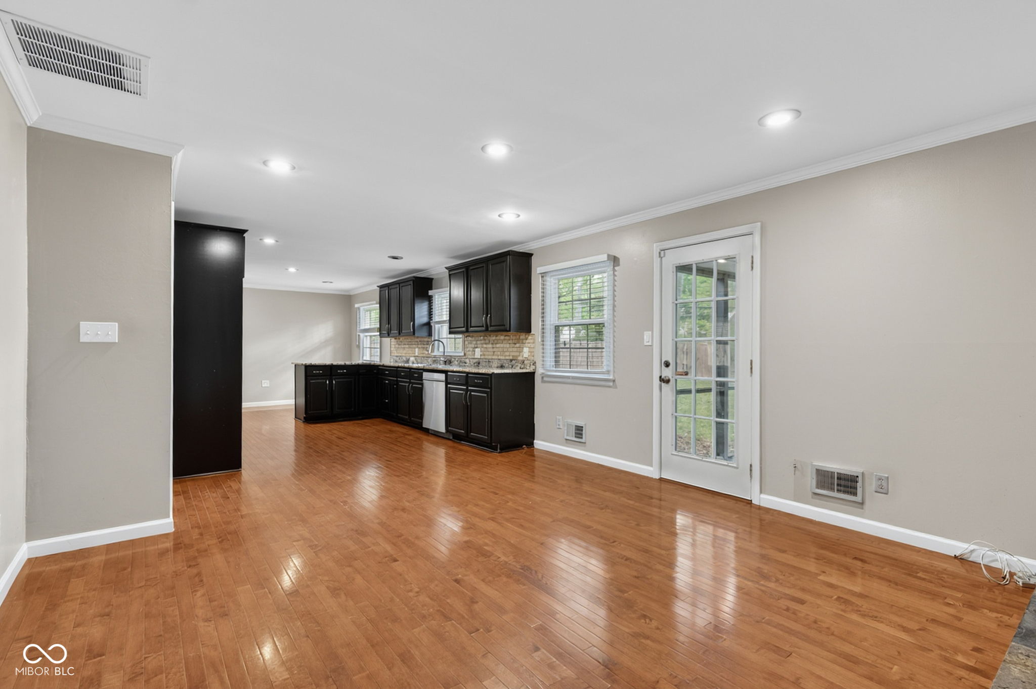 7511 Mohawk Lane