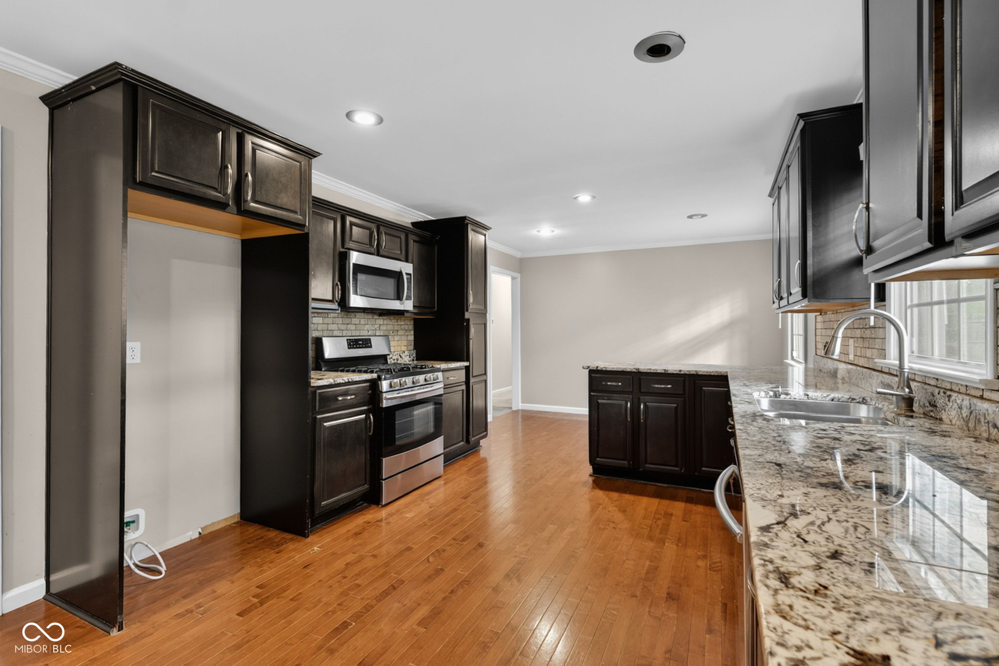 7511 Mohawk Lane