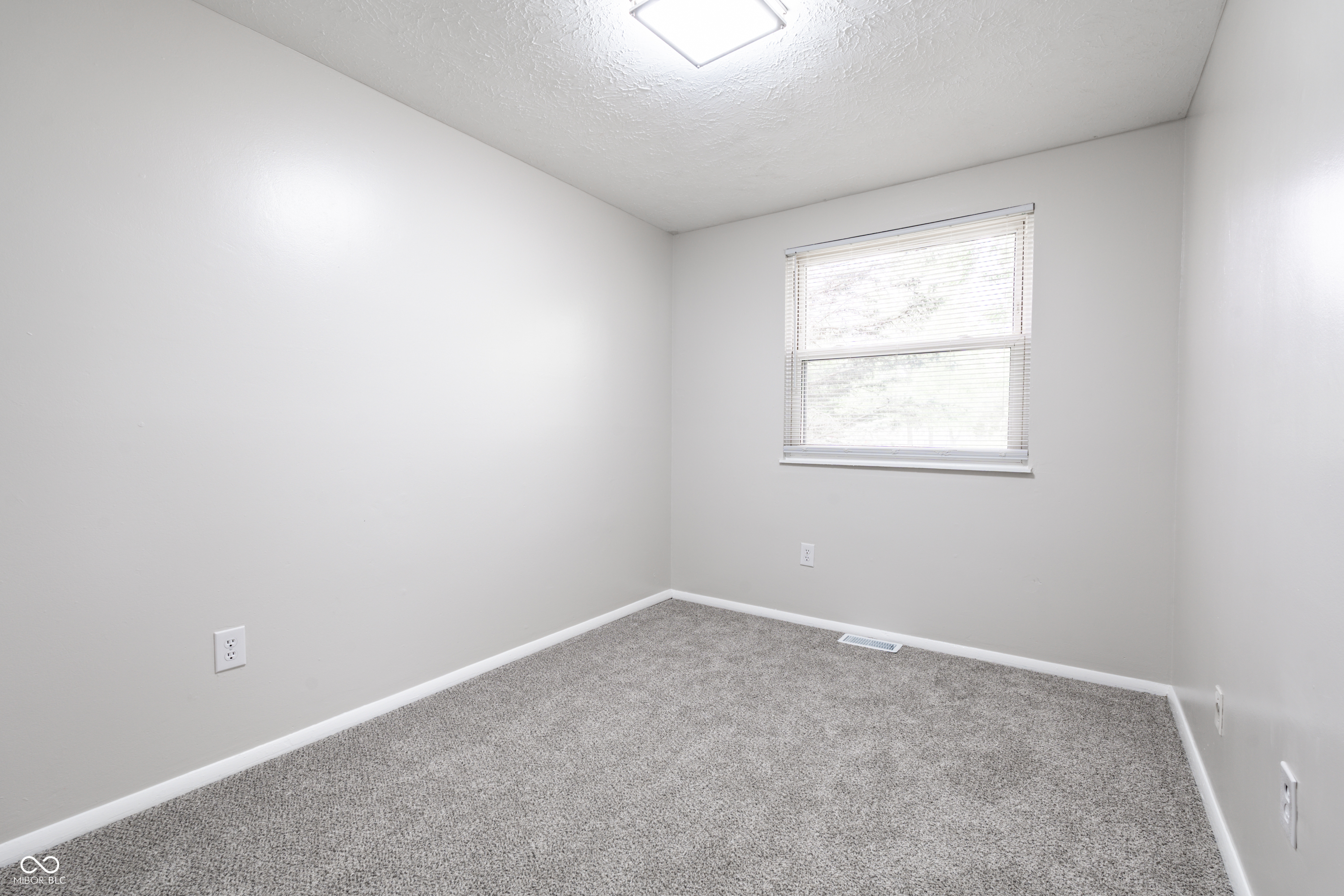 1501 Butternut Lane