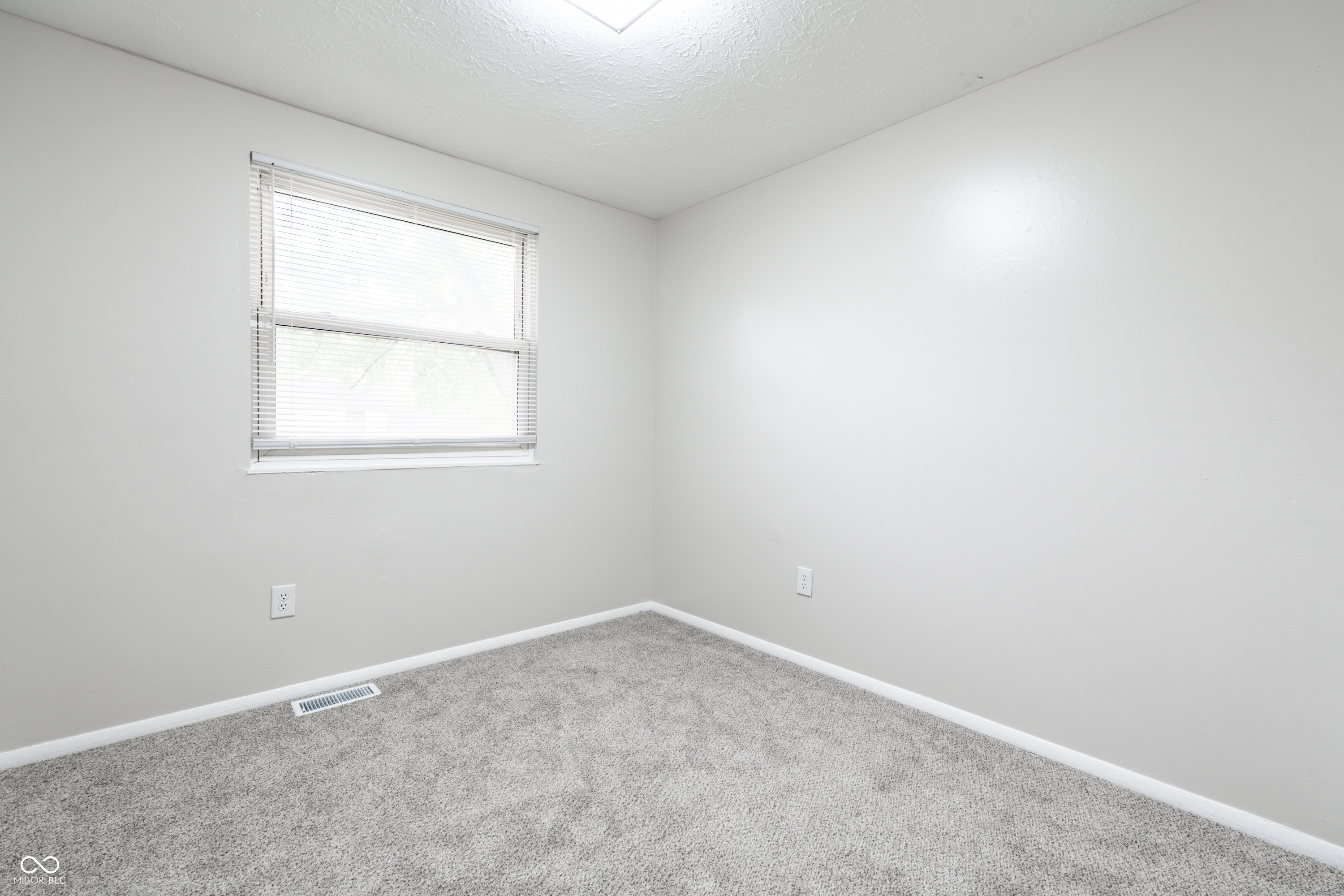 1501 Butternut Lane