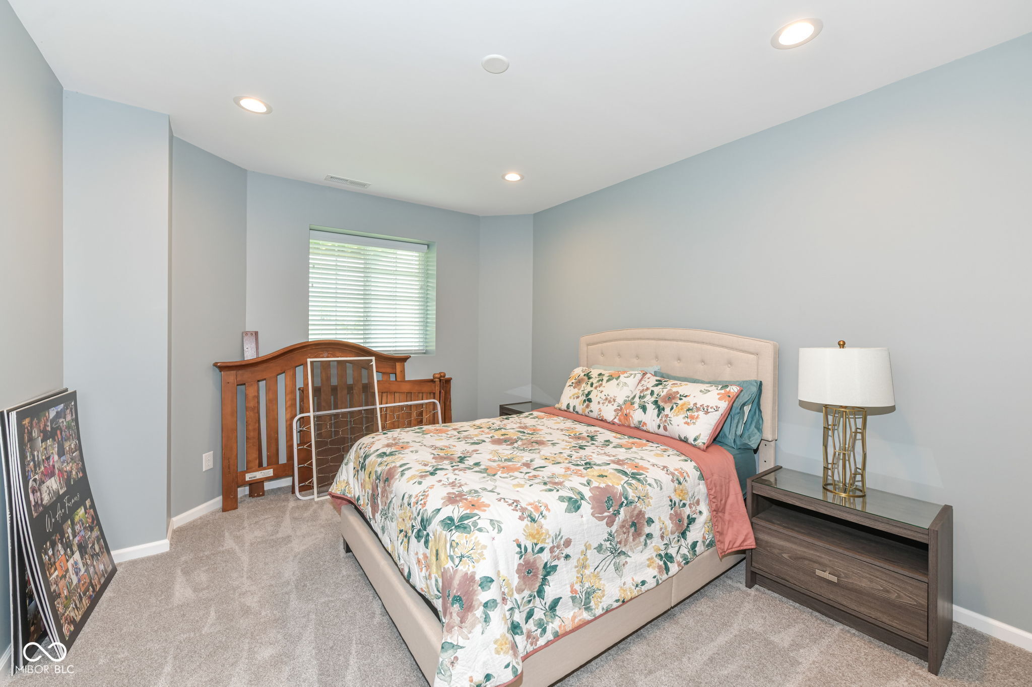8465 Abernethy Lane