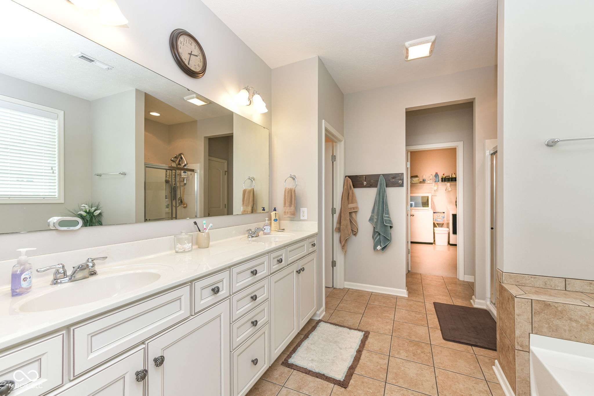 8465 Abernethy Lane