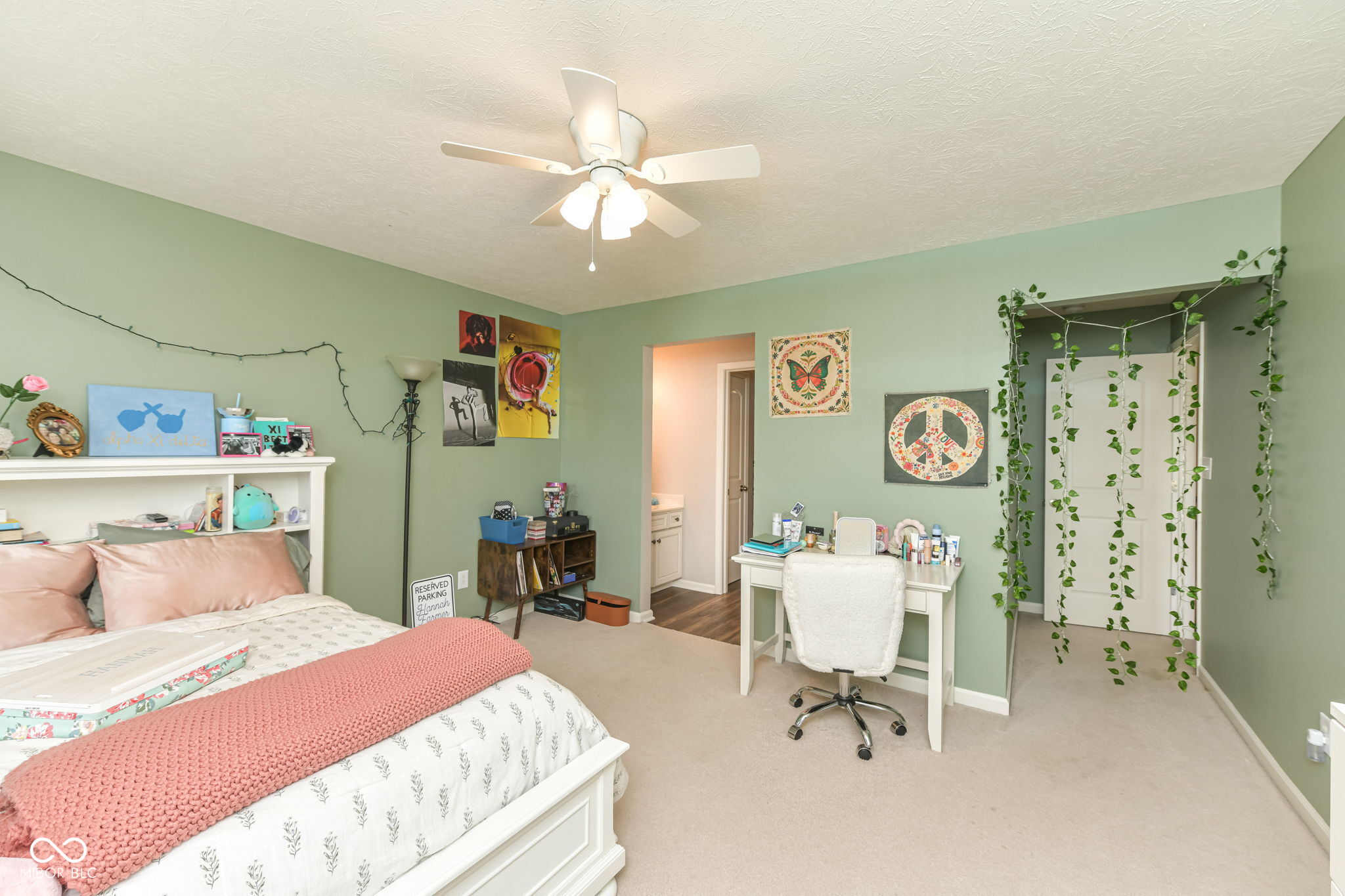 8465 Abernethy Lane