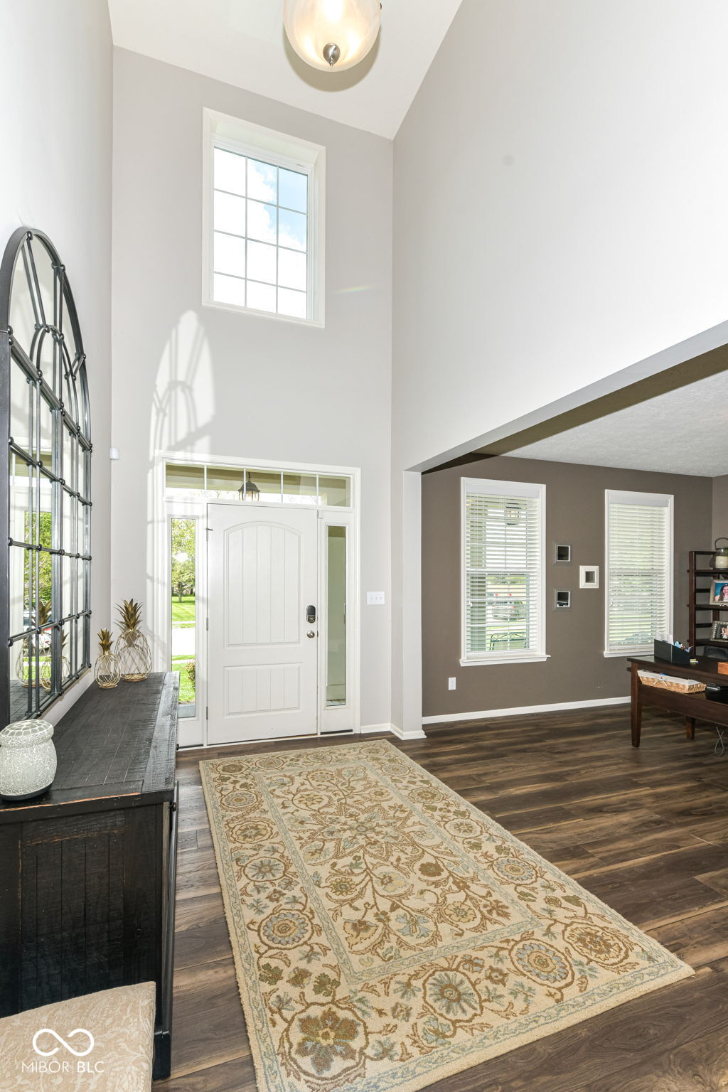 8465 Abernethy Lane