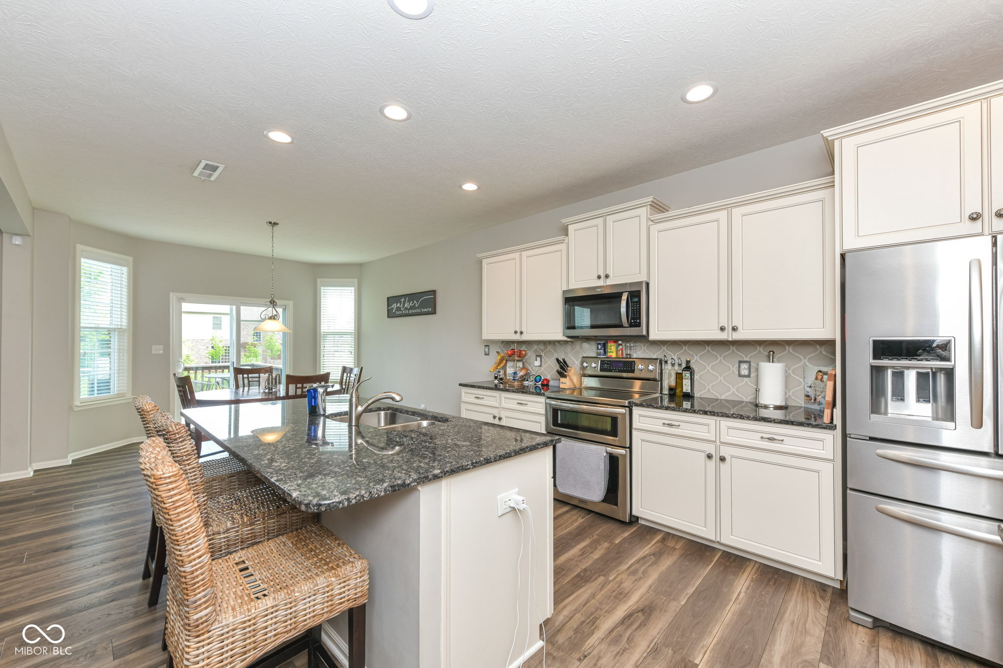 8465 Abernethy Lane