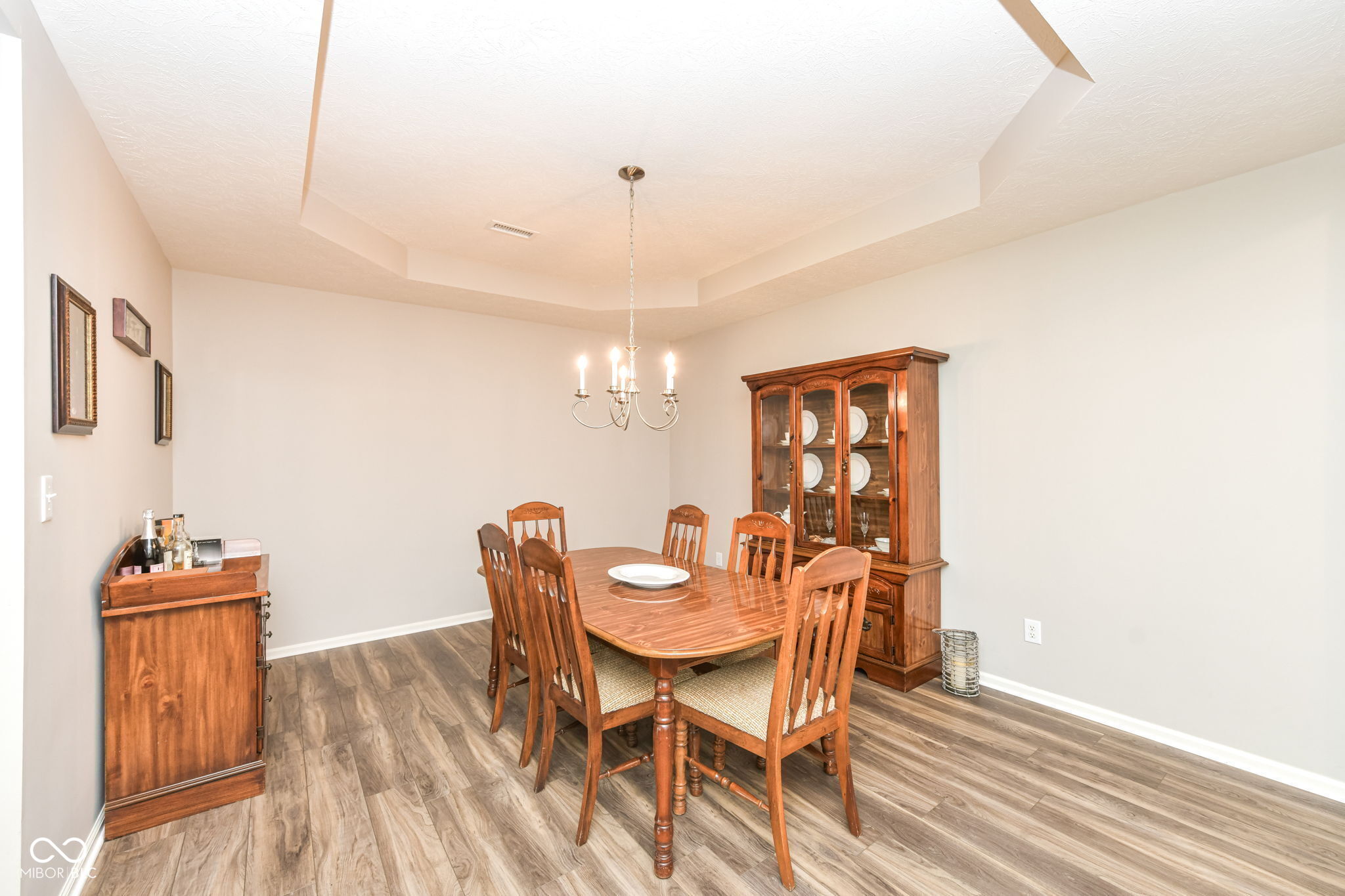 8465 Abernethy Lane