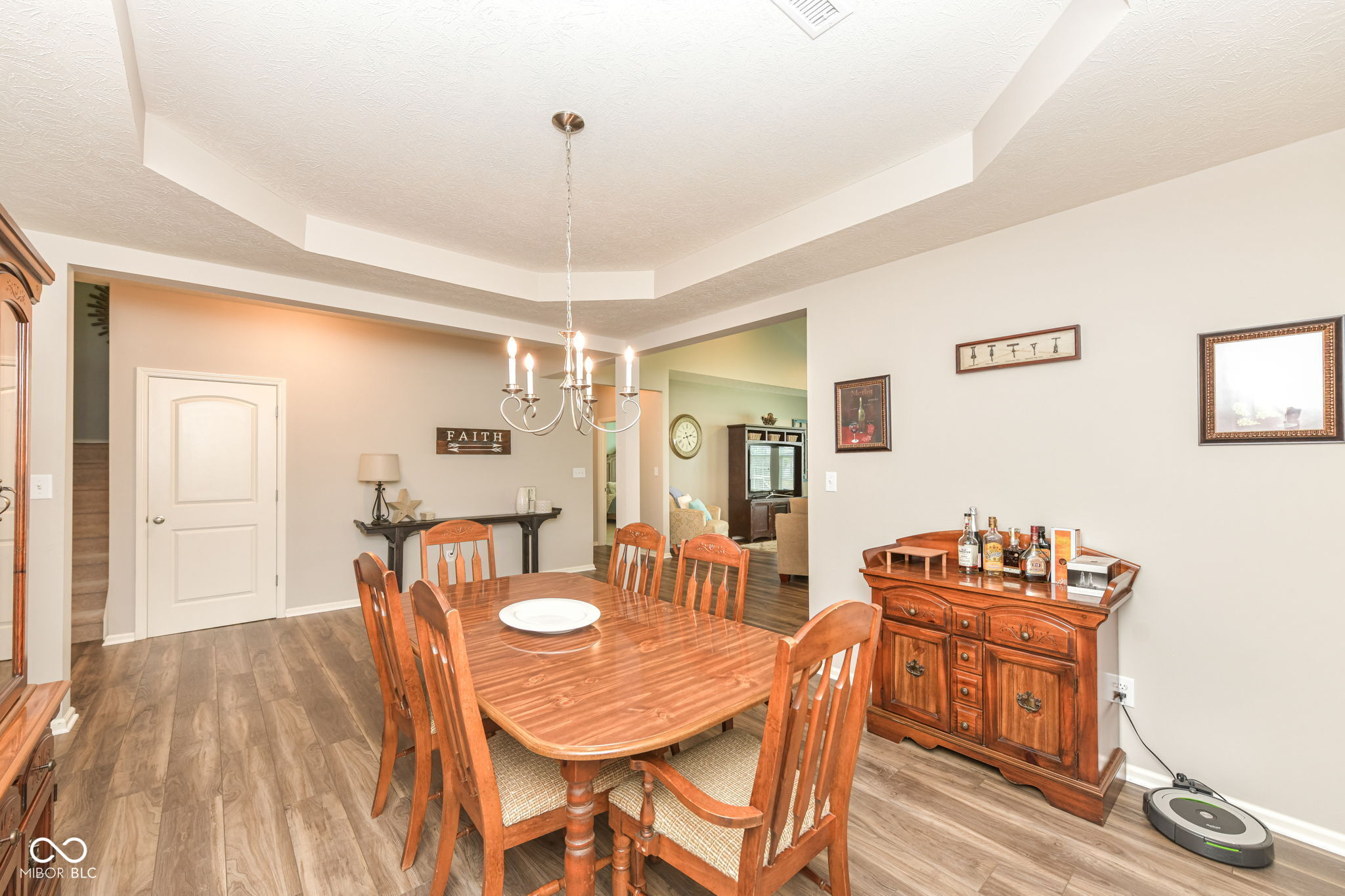 8465 Abernethy Lane