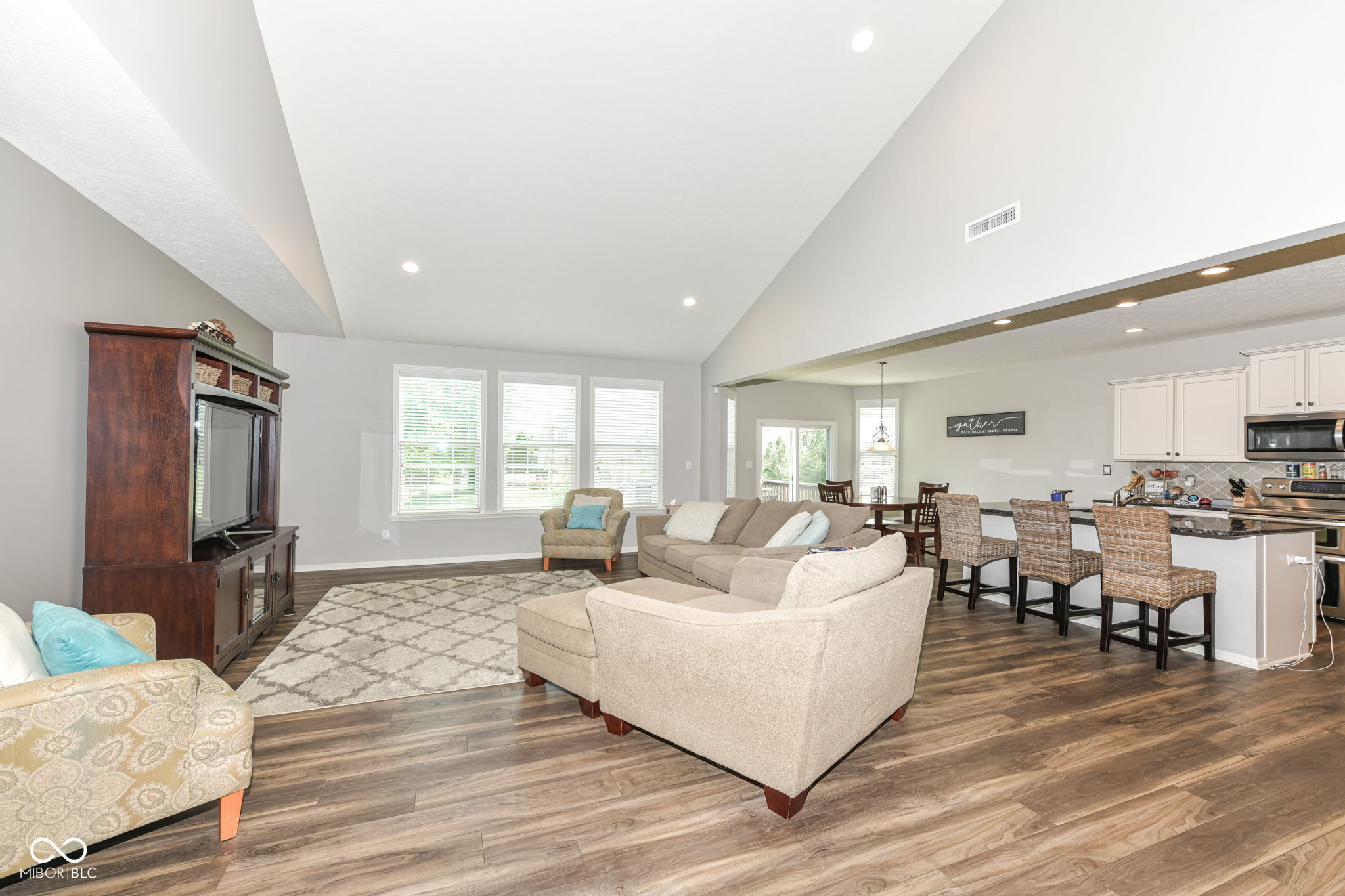 8465 Abernethy Lane