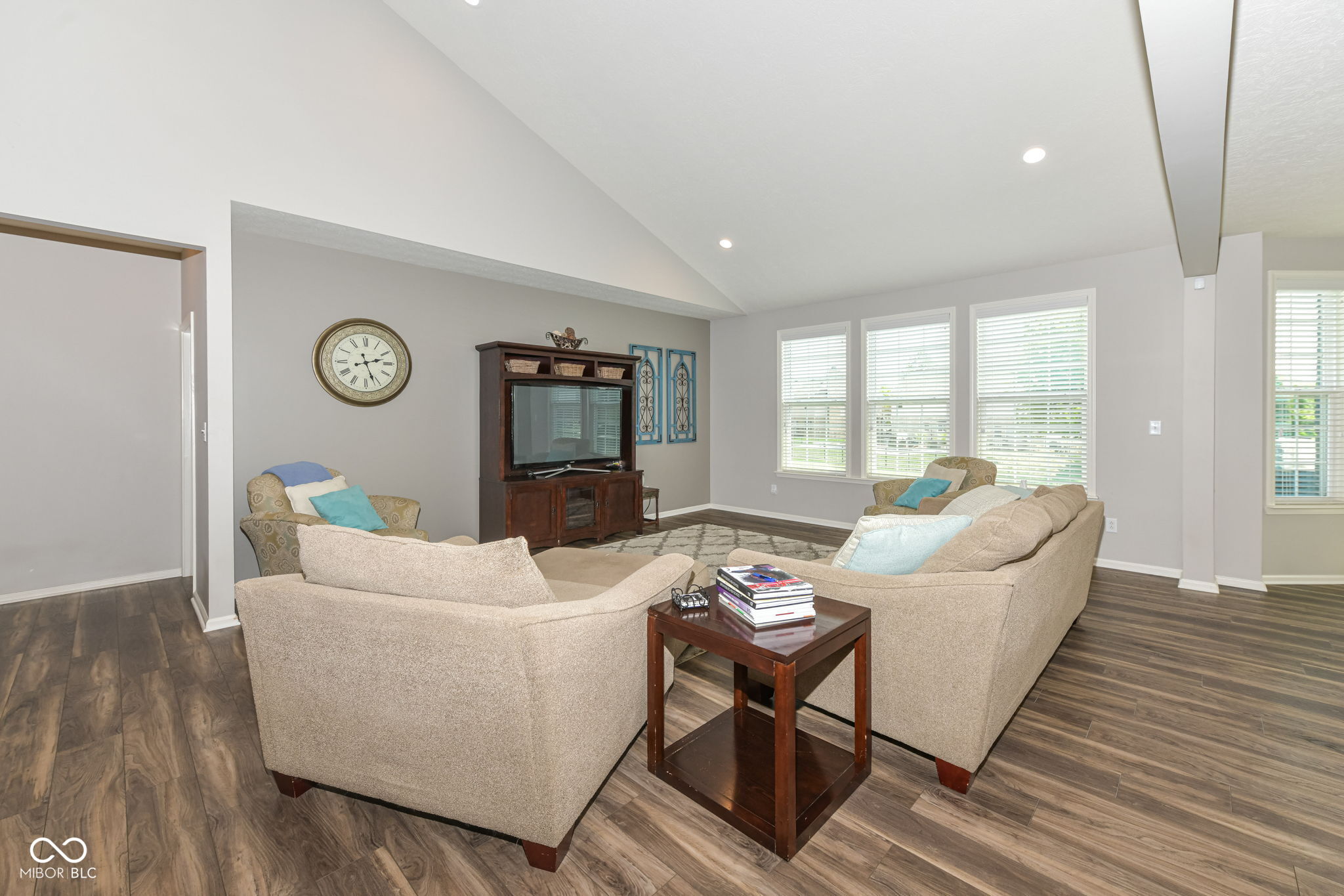 8465 Abernethy Lane