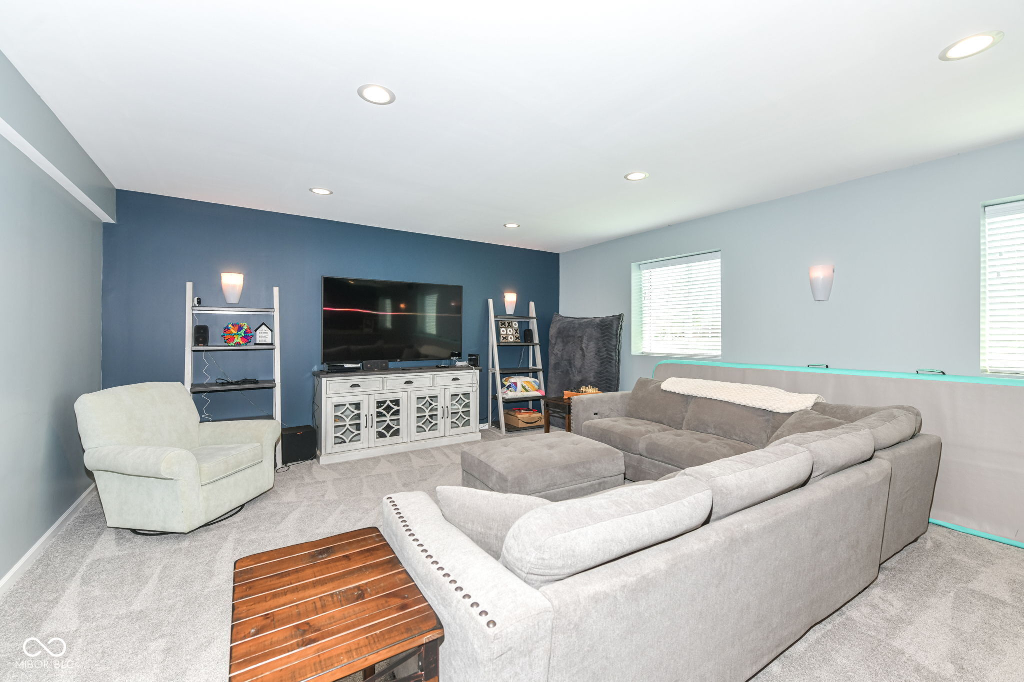 8465 Abernethy Lane