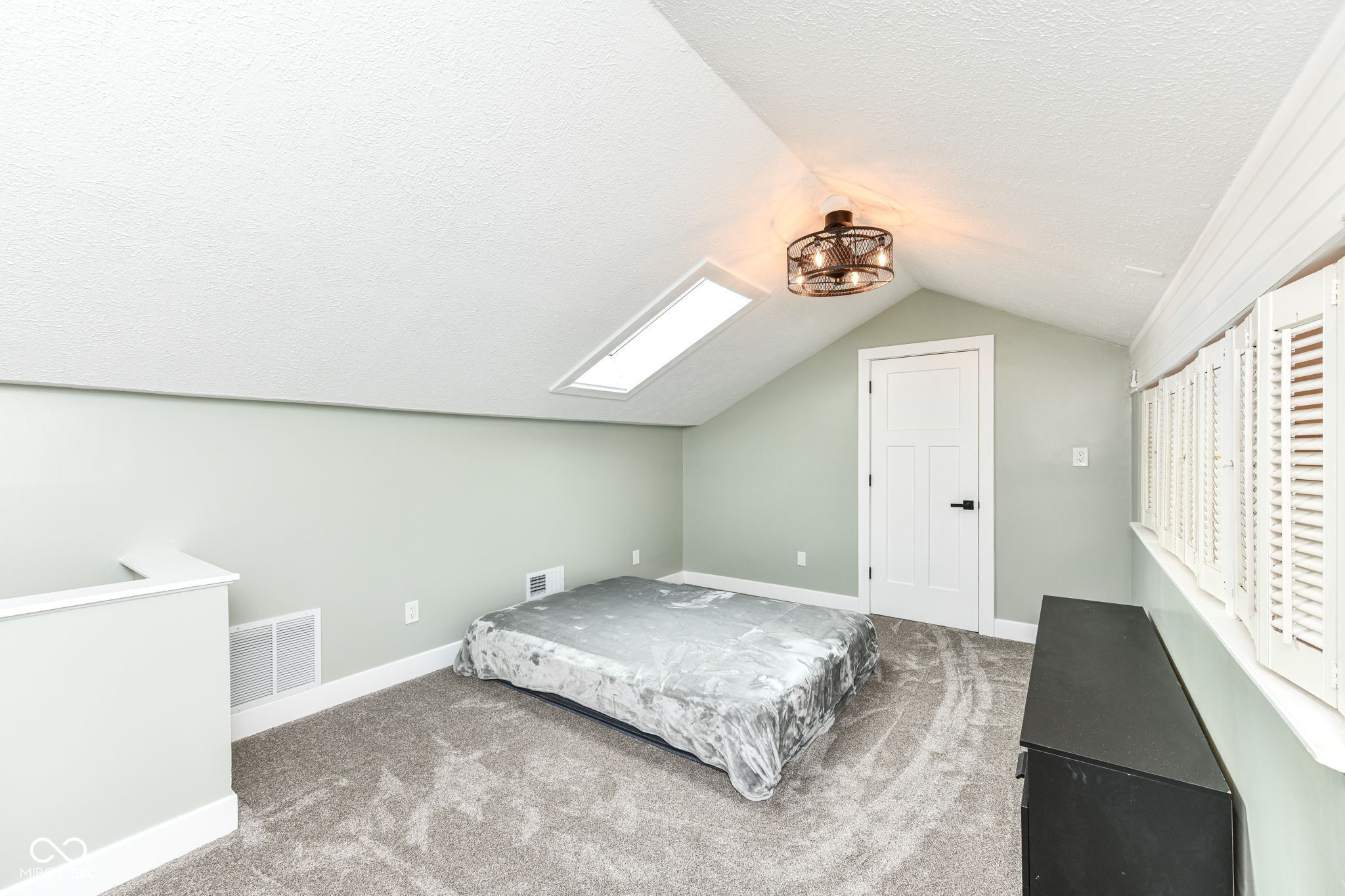 12370 Camberley Lane