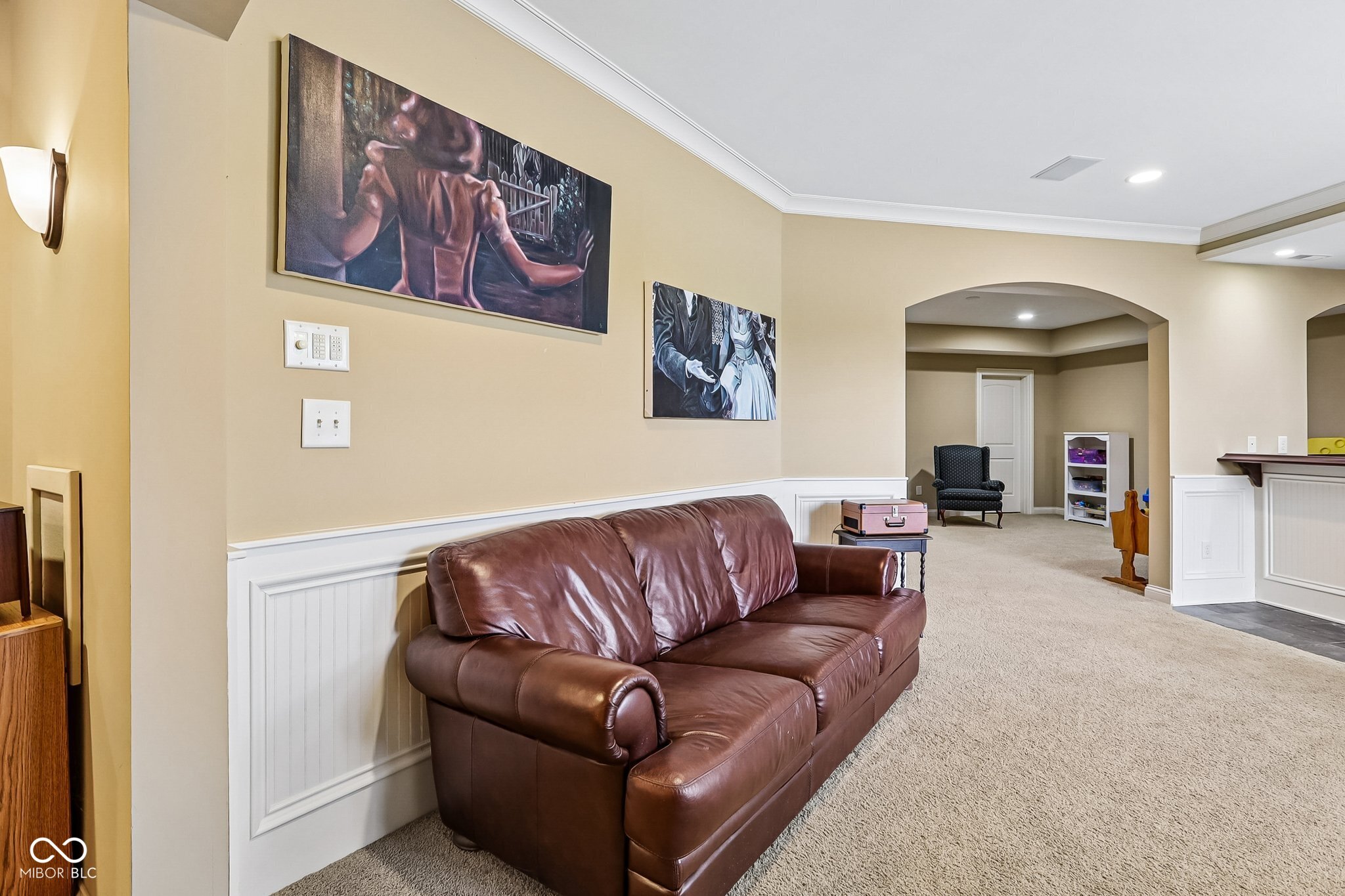 6942 Bladstone Road
