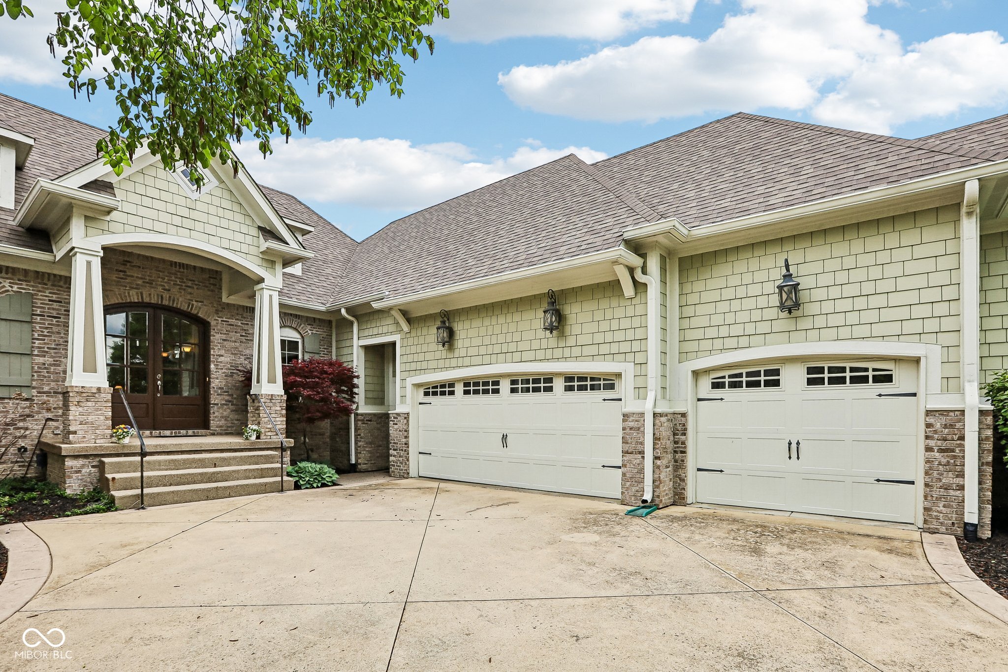 6942 Bladstone Road