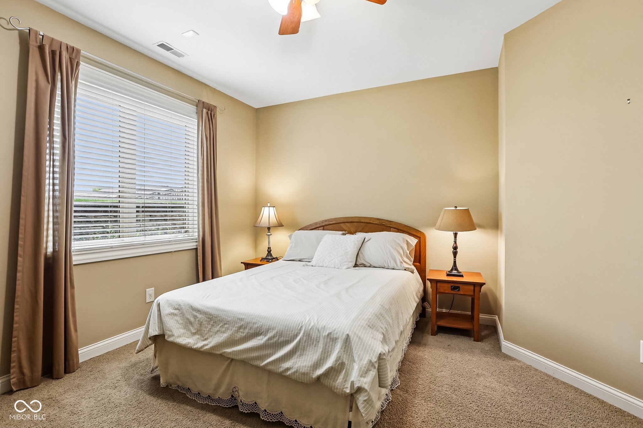 6942 Bladstone Road