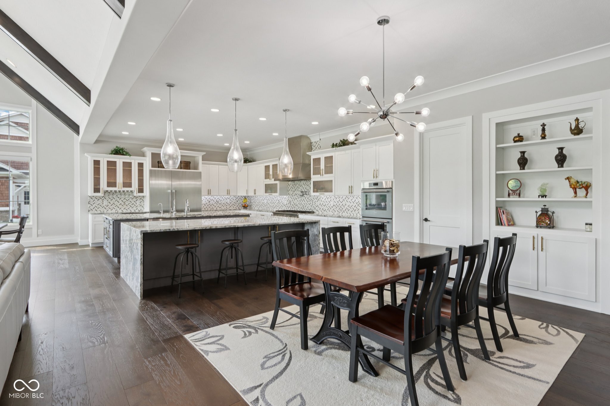 2701 Oak Way Trace