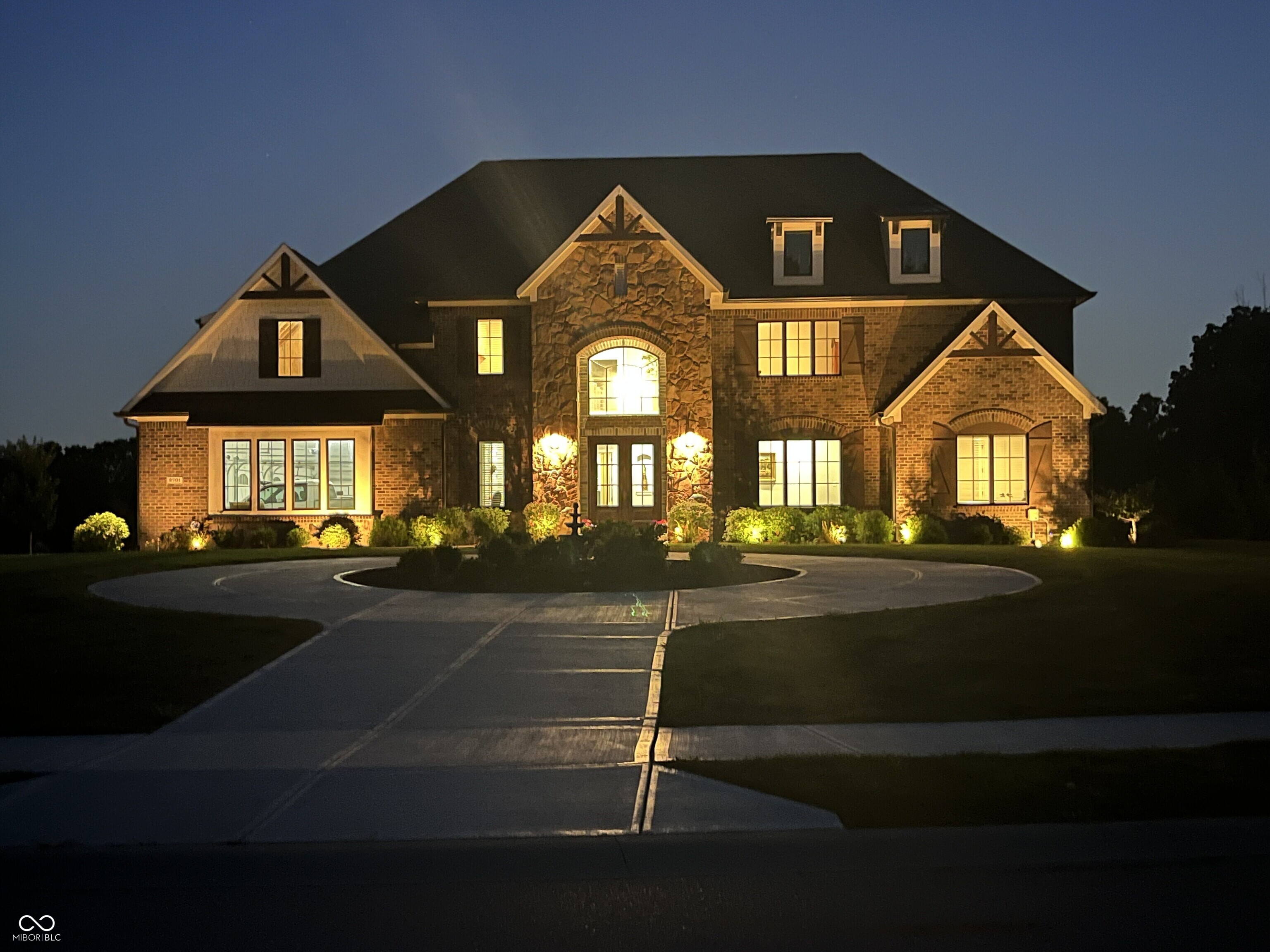 2701 Oak Way Trace