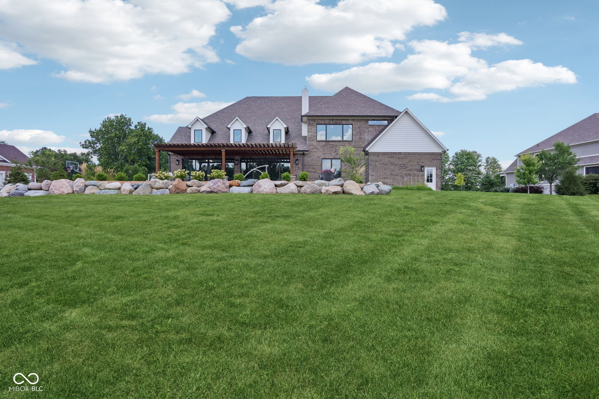 2701 Oak Way Trace