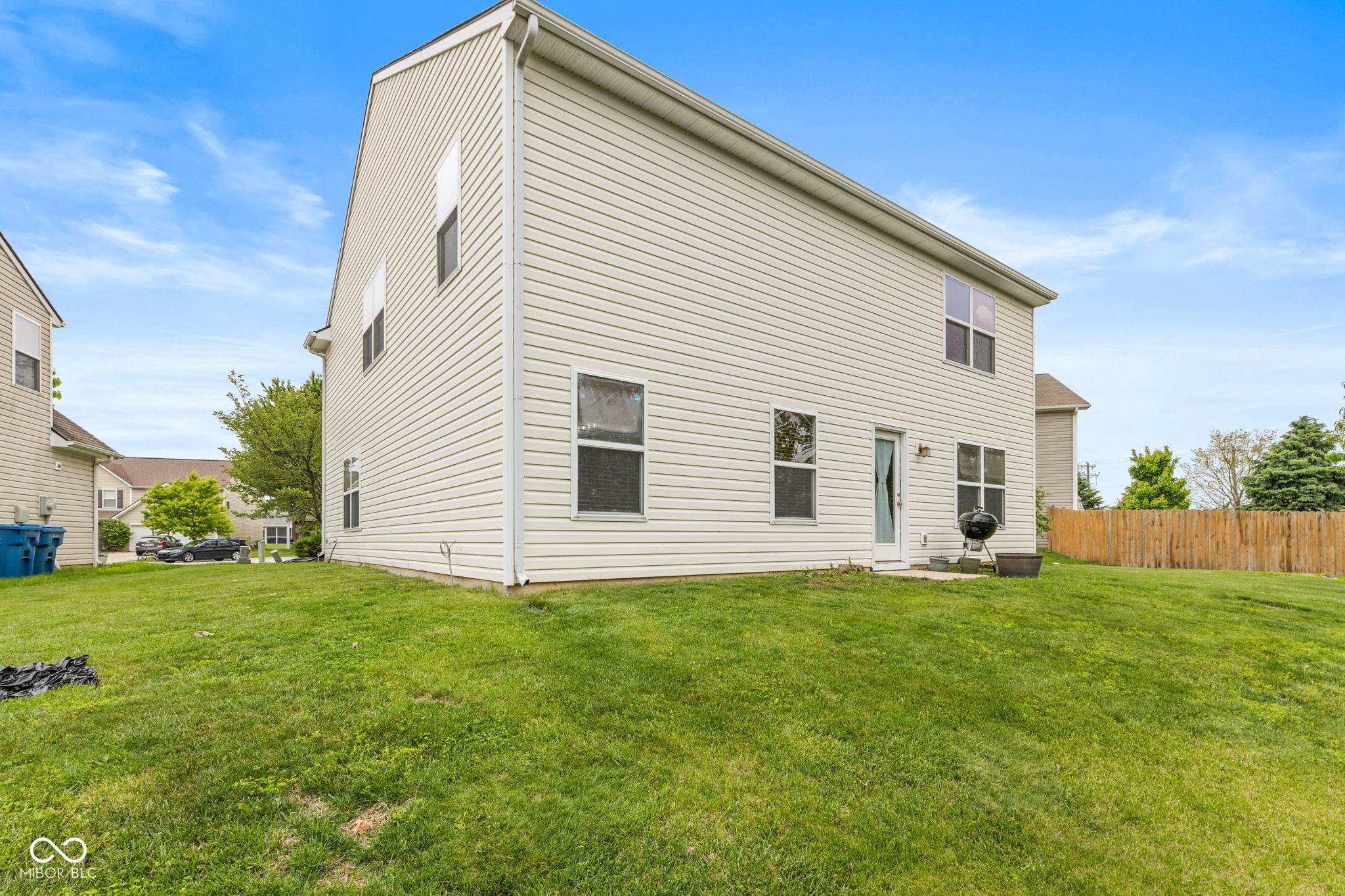 15556 Old Pond Circle