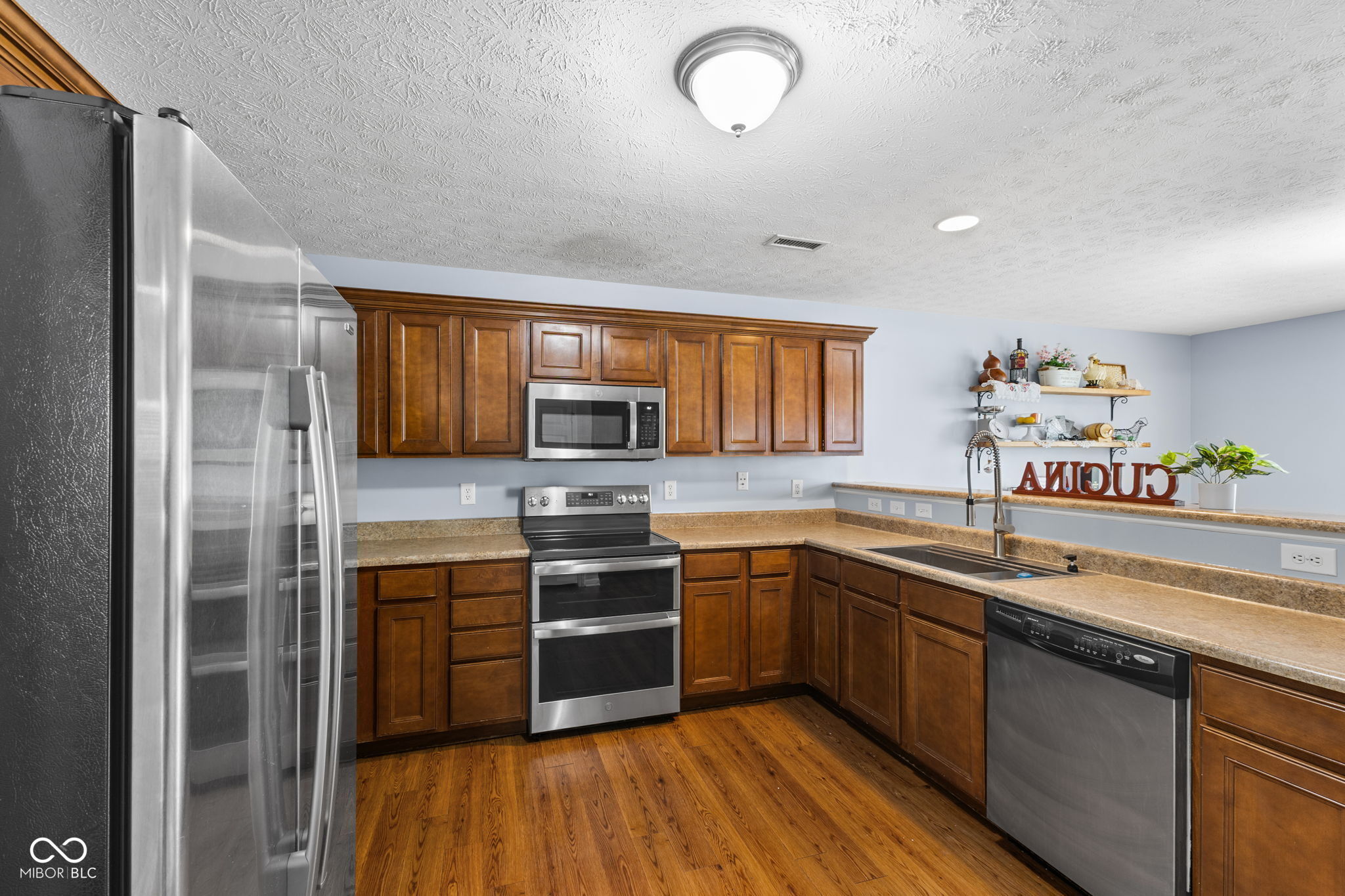 15556 Old Pond Circle