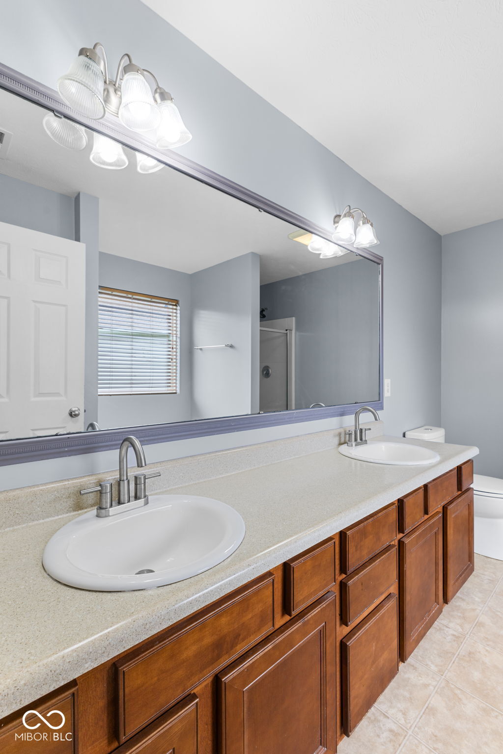 15556 Old Pond Circle