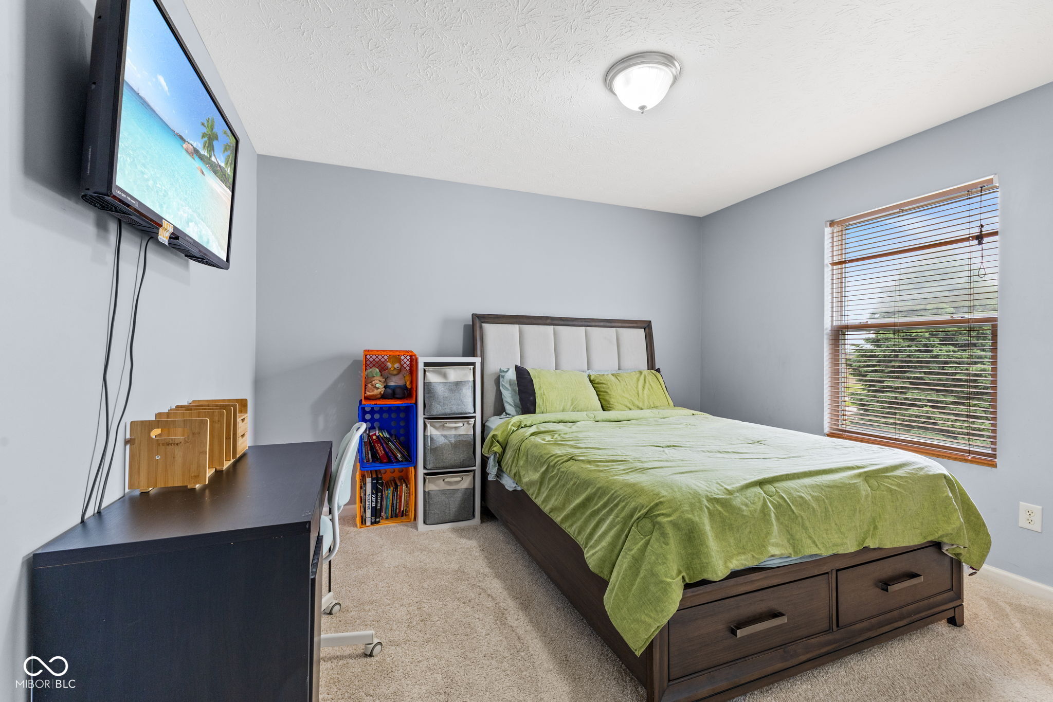 15556 Old Pond Circle