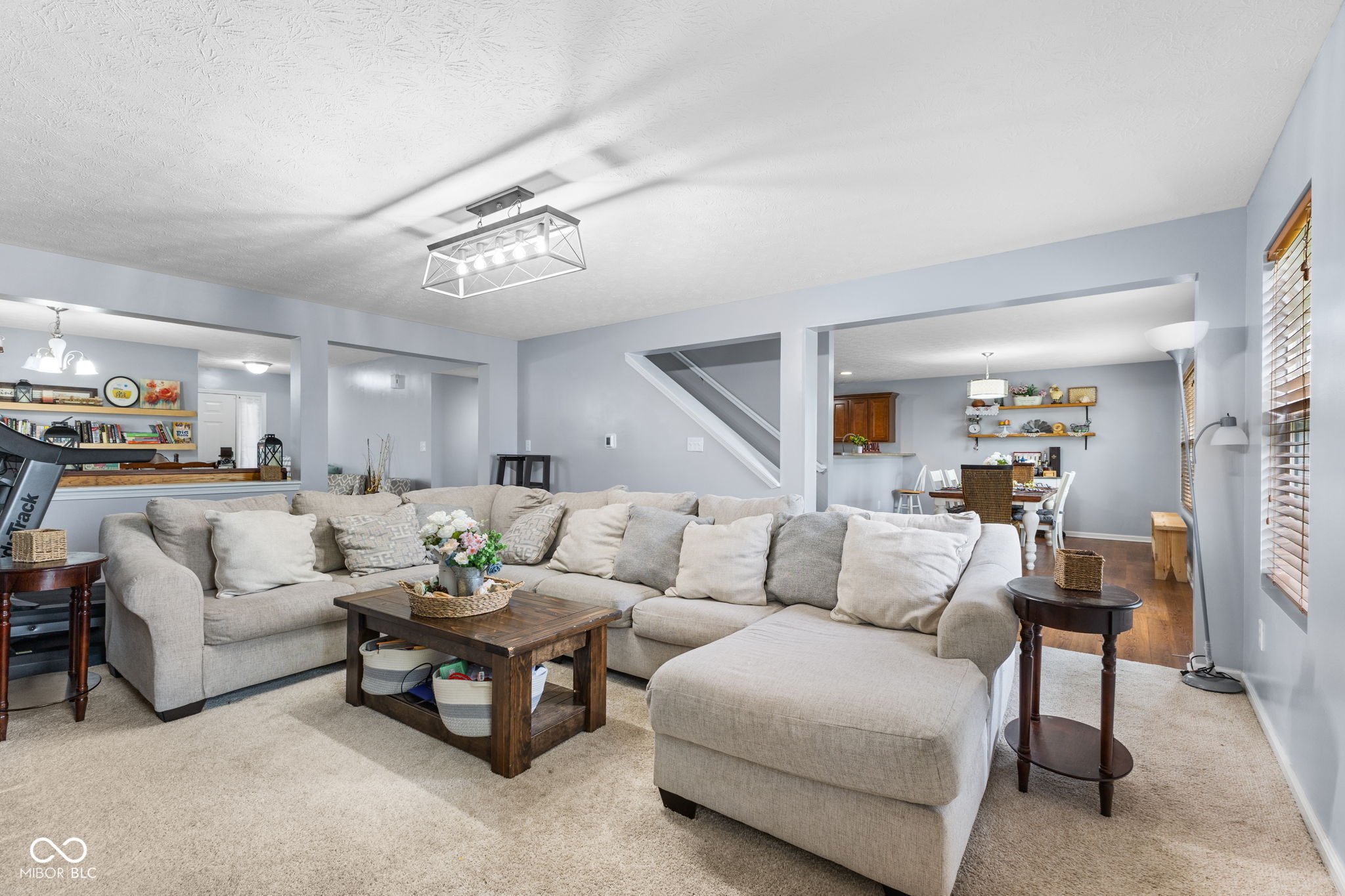 15556 Old Pond Circle